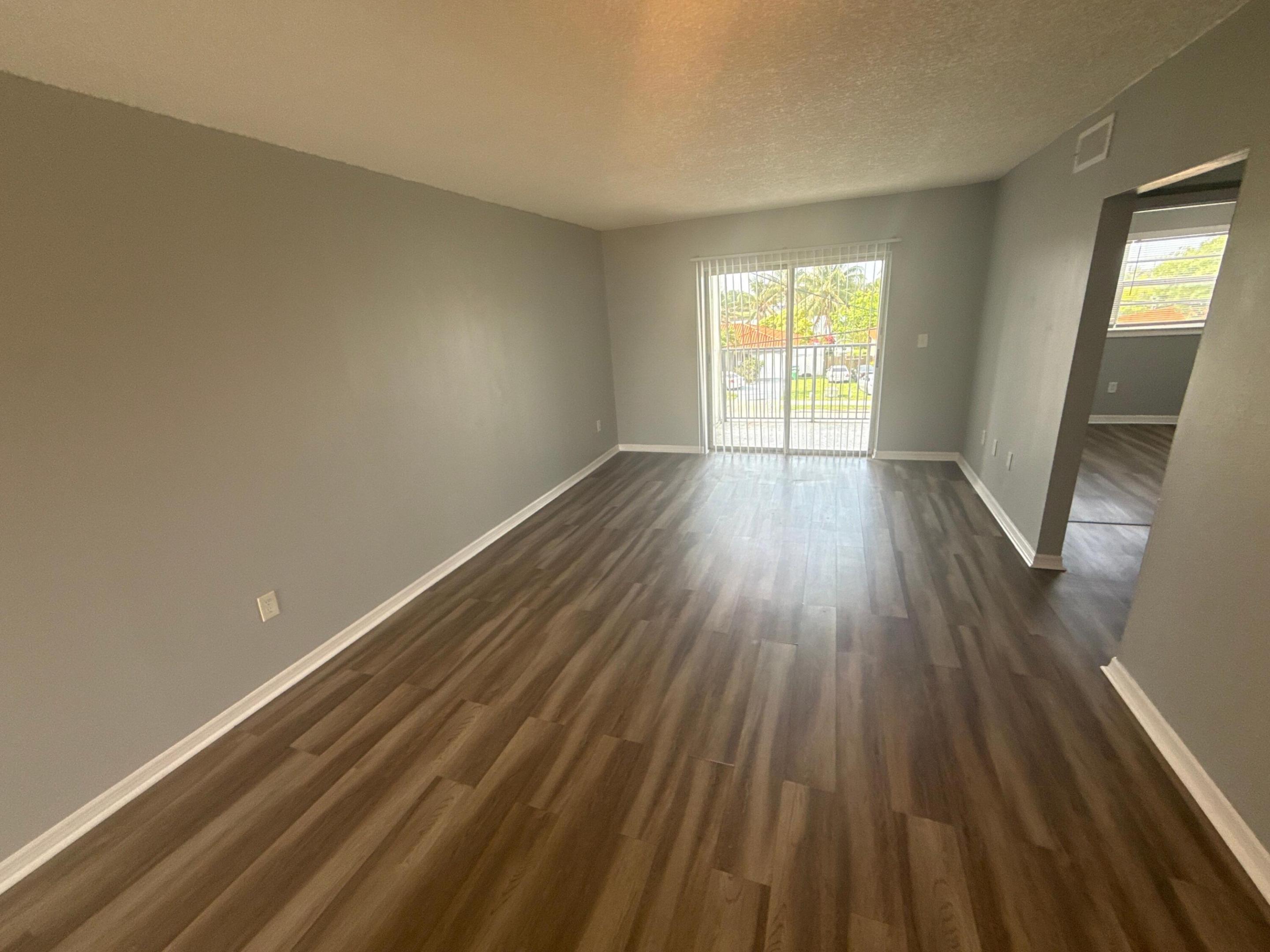 2605 Nw 135th Street 309 Property Photo 2