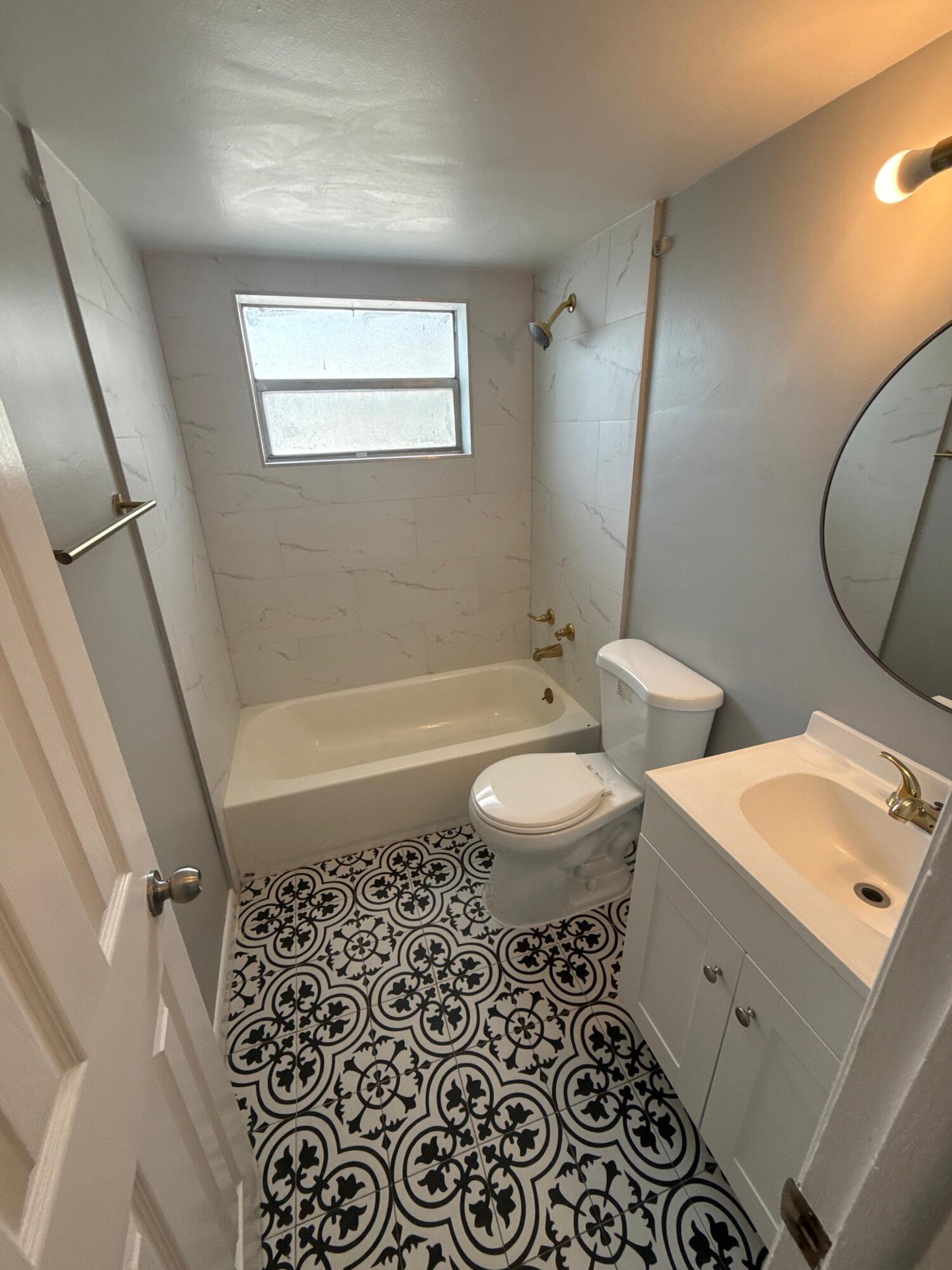 2605 Nw 135th Street 309 Property Photo 7