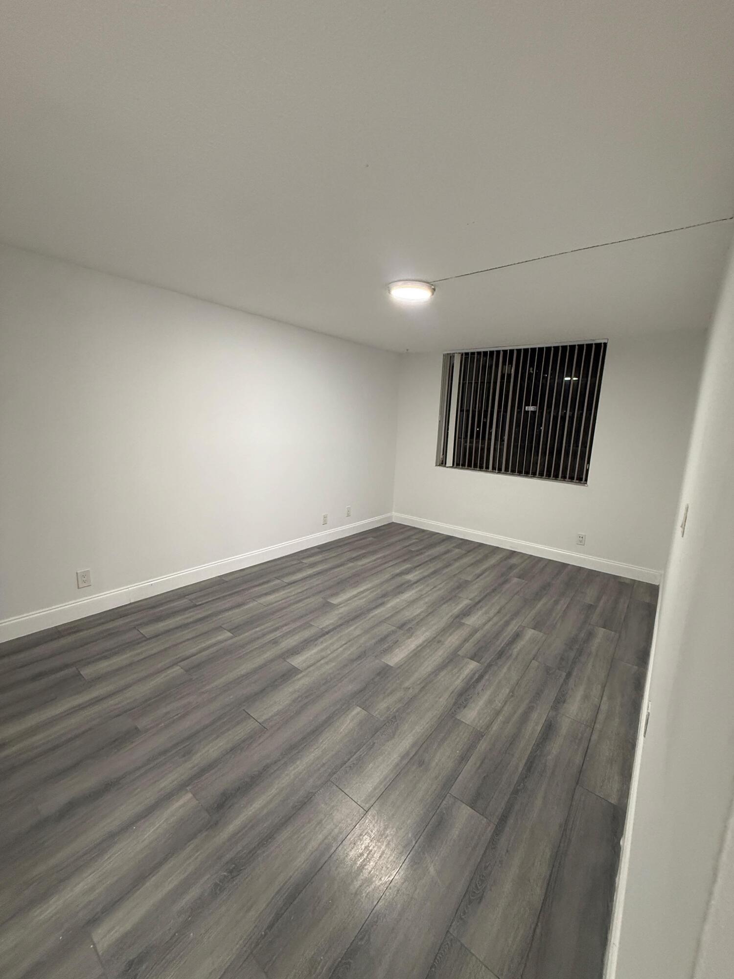6190 Woodlands Boulevard 110 Property Photo 3