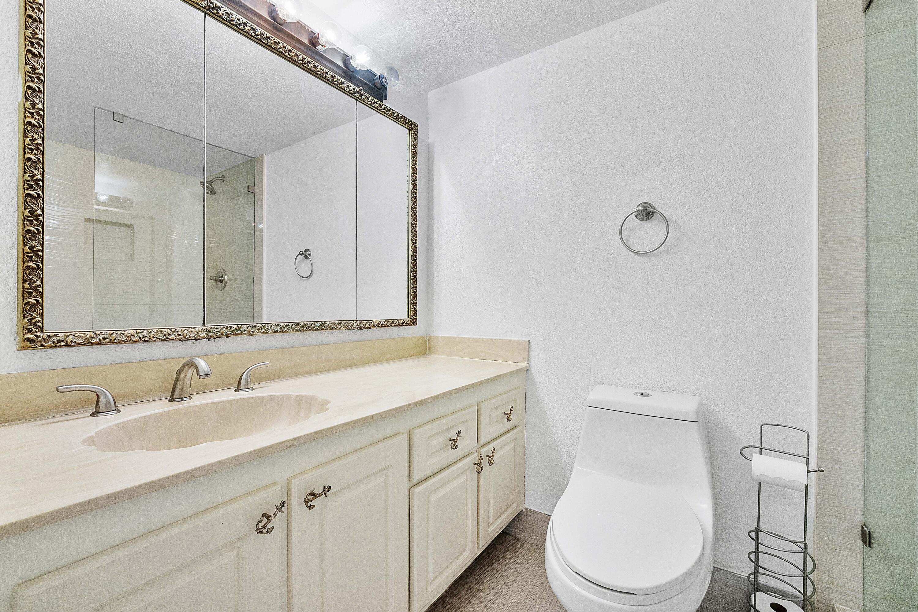 2751 S Ocean Drive 602s Property Photo 16