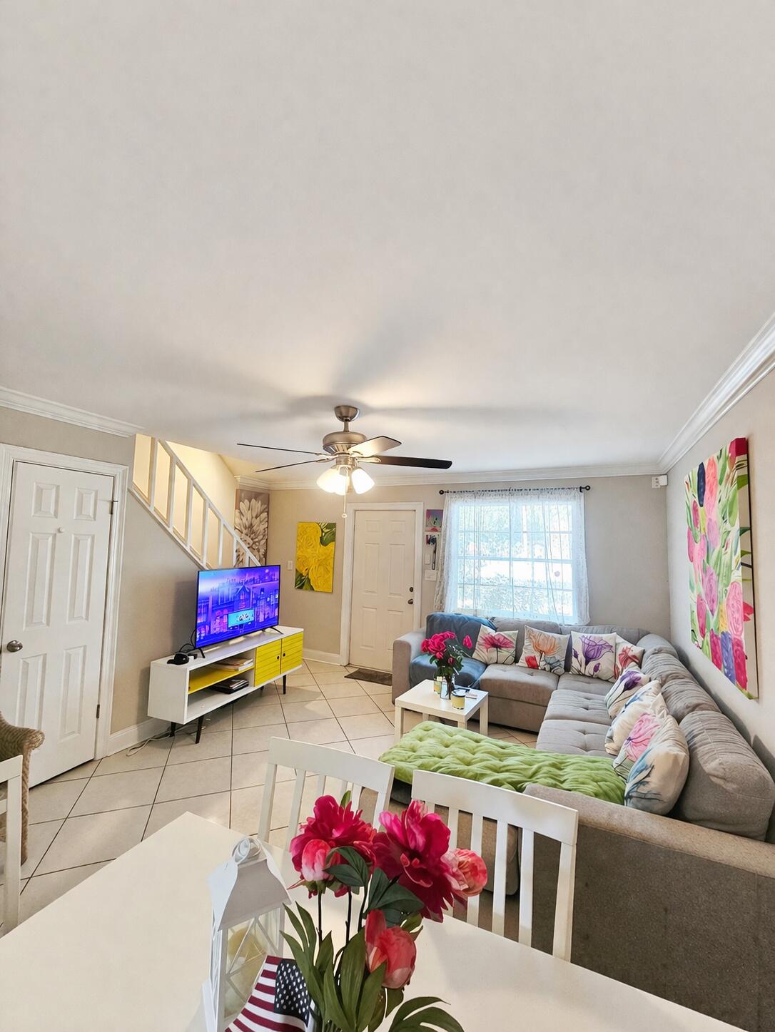 2018 S 10th Street C Property Photo 4