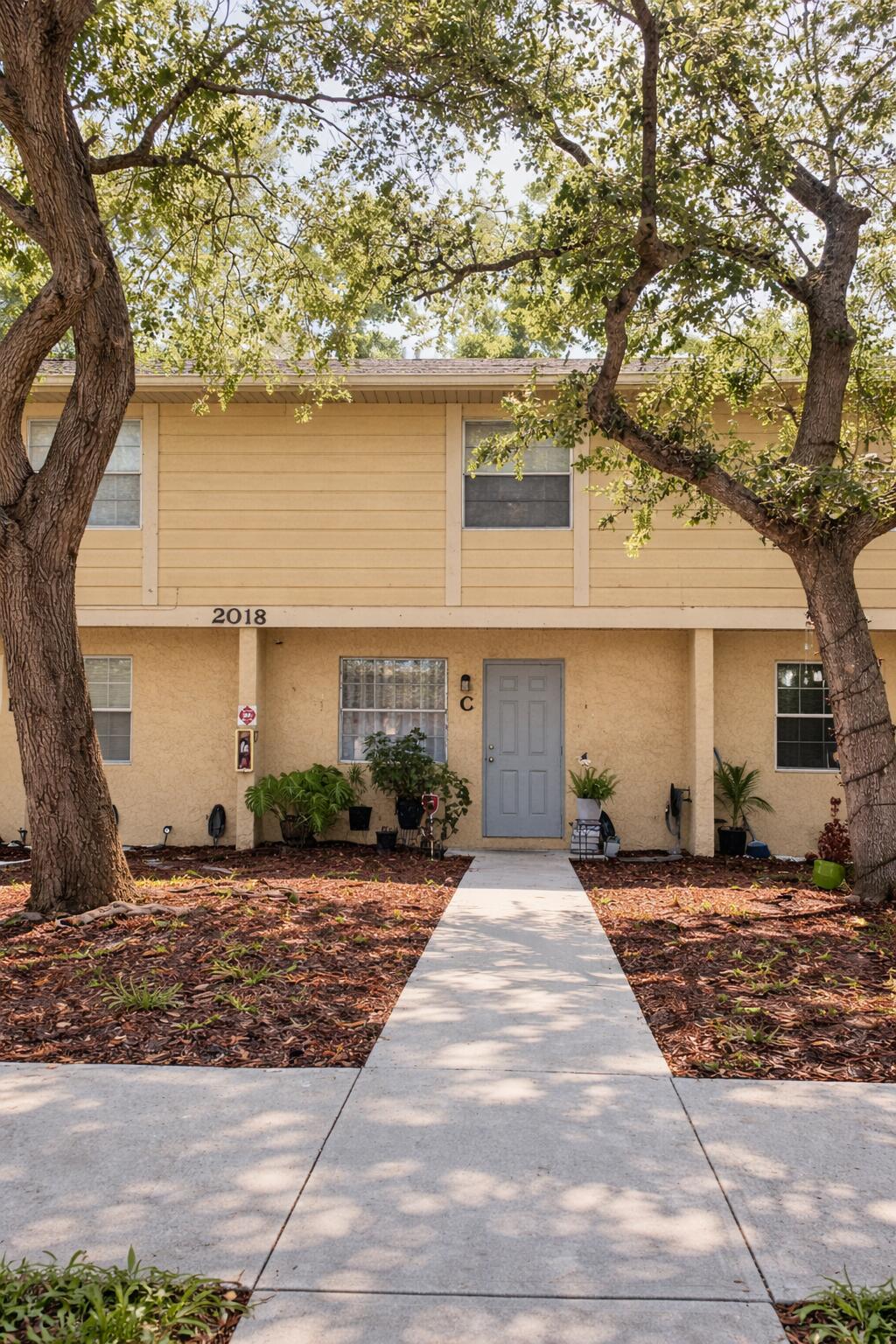 2018 S 10th Street C Property Photo 12