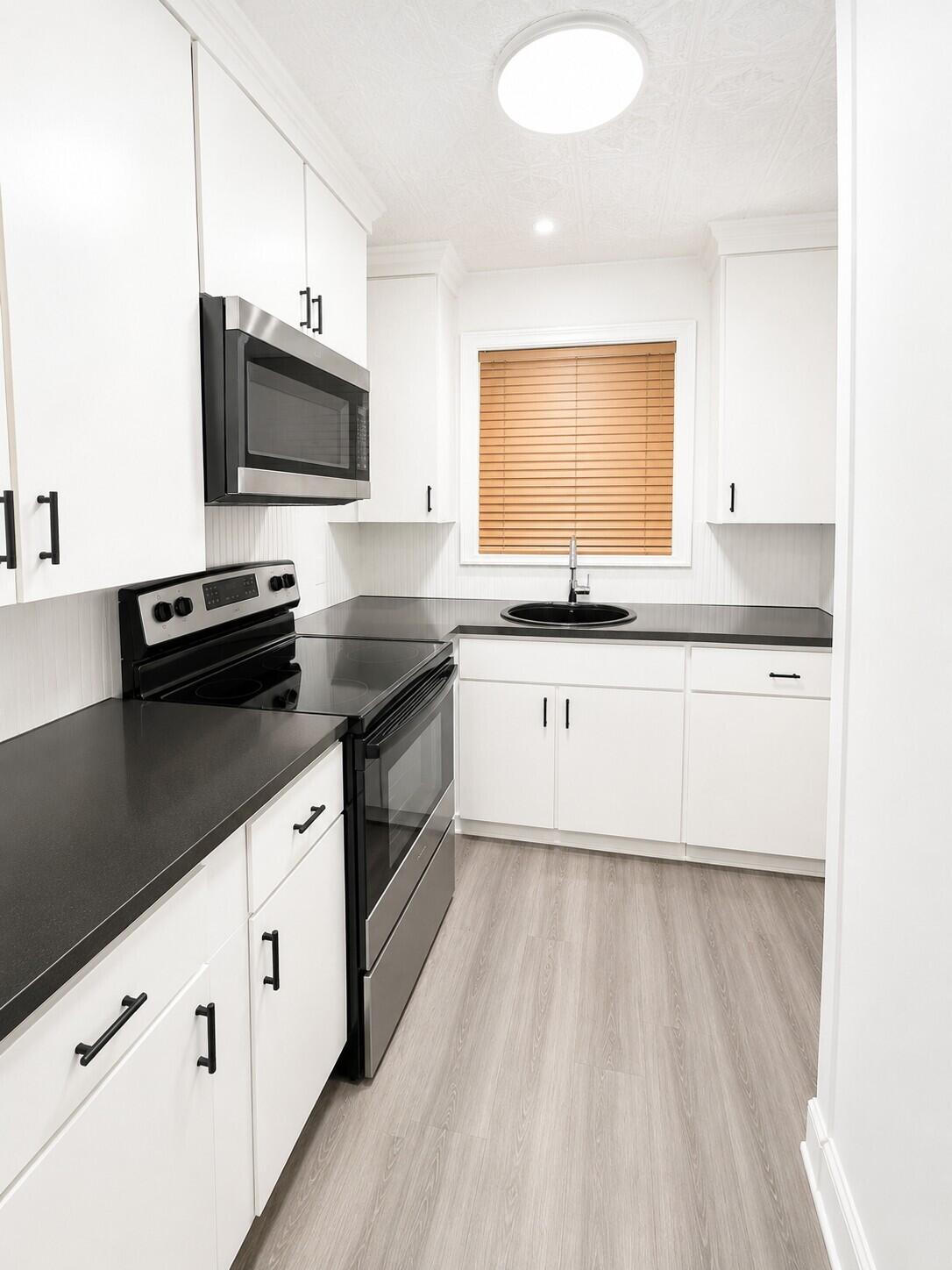 510 Lake Shore Drive 3 Property Photo 3