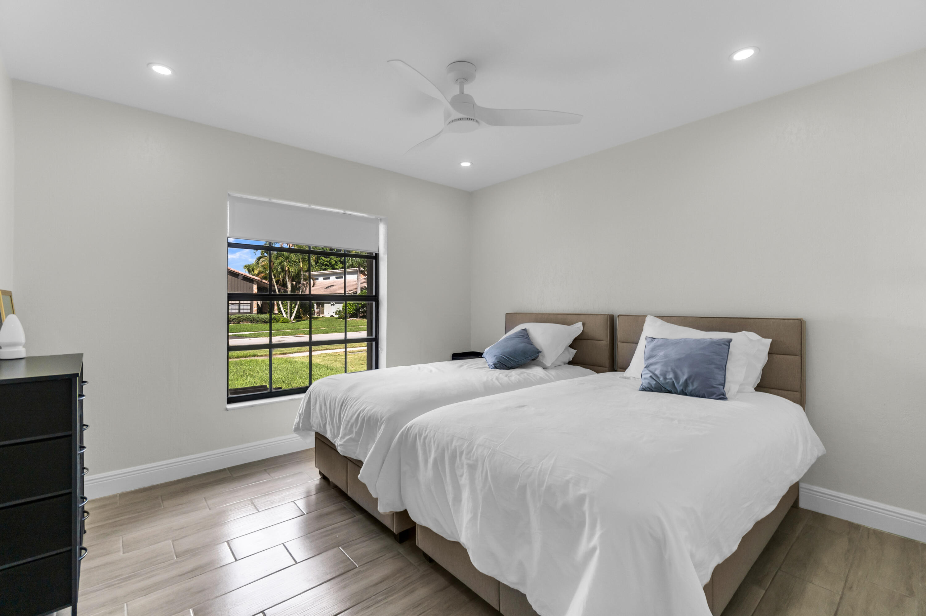 10131 Camelback Lane Property Photo 11