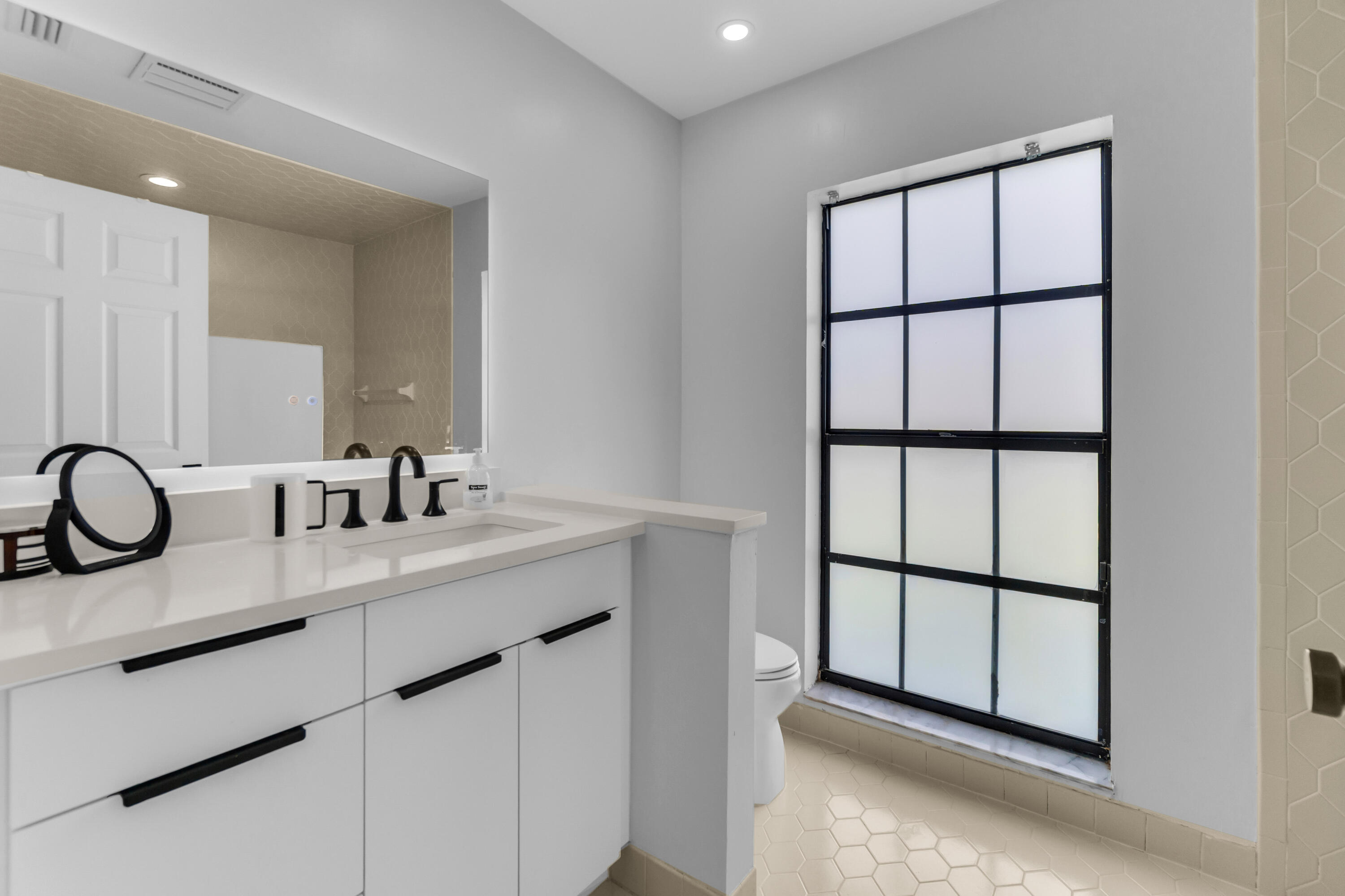 10131 Camelback Lane Property Photo 18