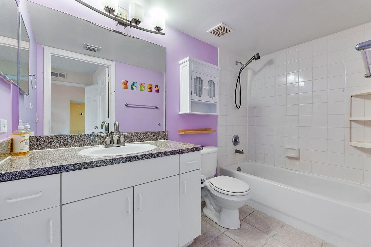 5011 Wiles Road Unit 303 Property Photo 10