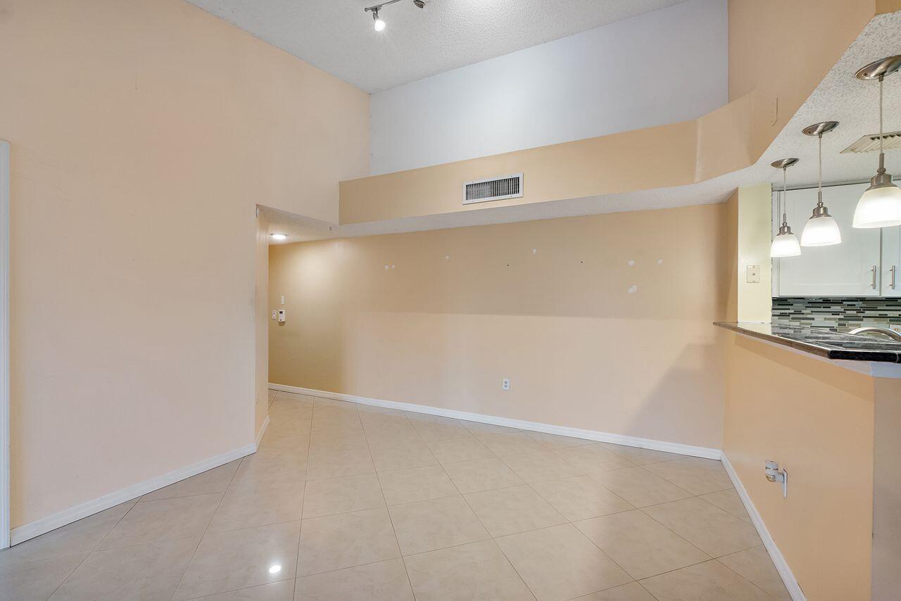 5011 Wiles Road Unit 303 Property Photo 14
