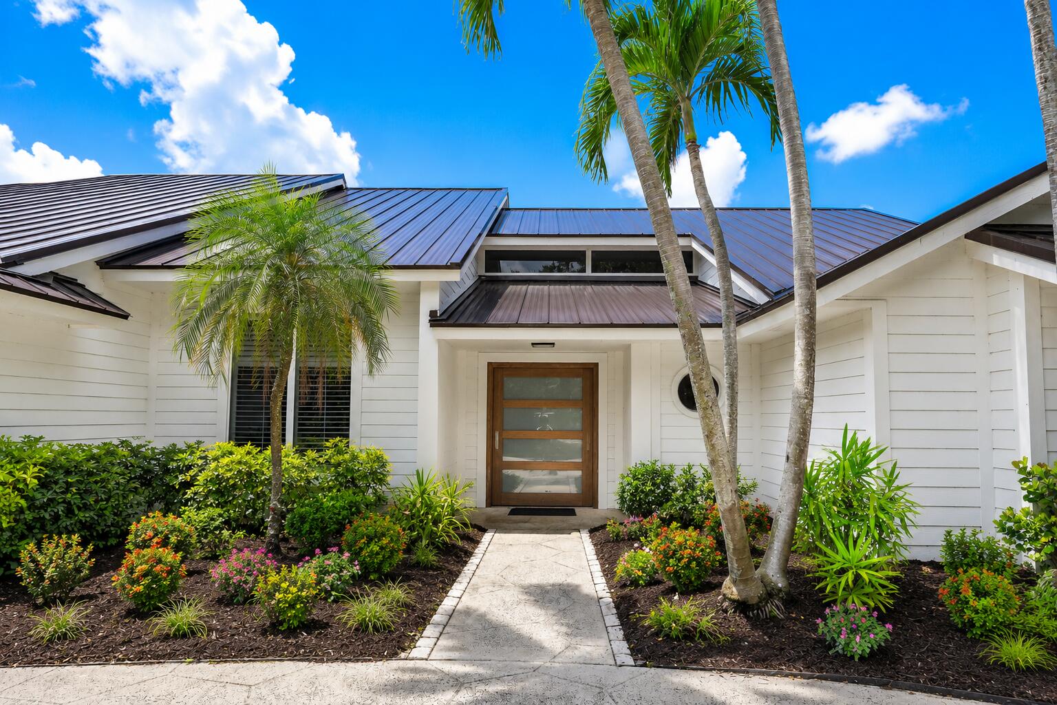 10290 Se Banyan Way Property Photo 3