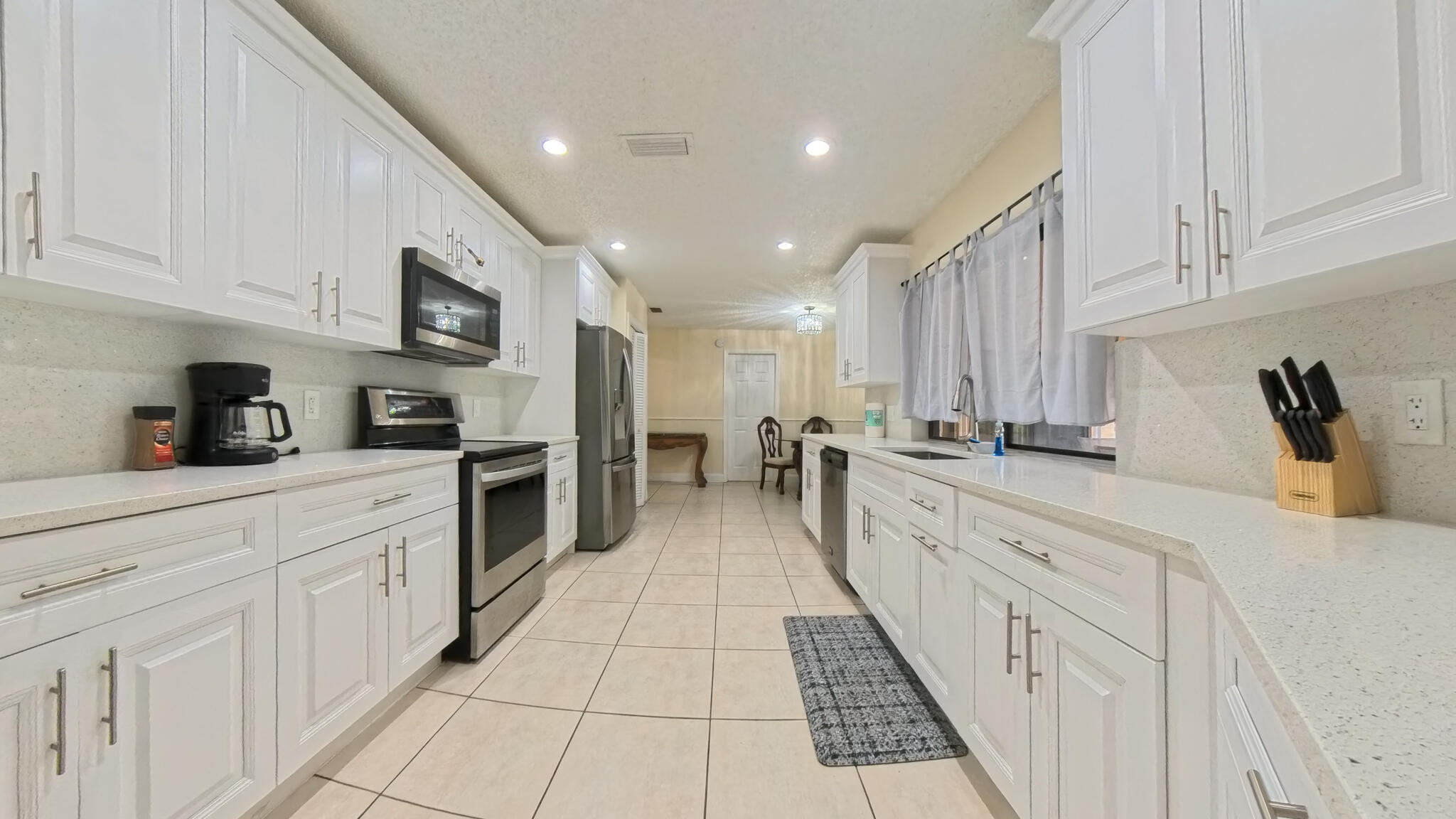 13484 Jonquil Court Property Photo 20