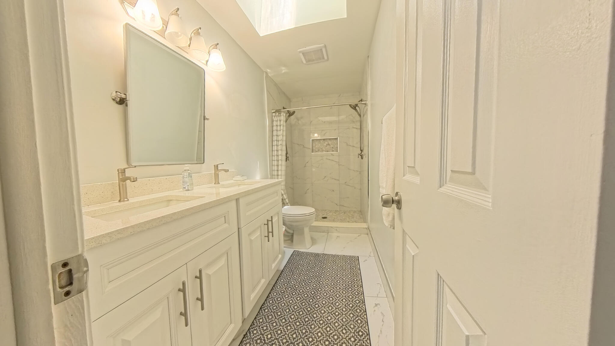 13484 Jonquil Court Property Photo 27