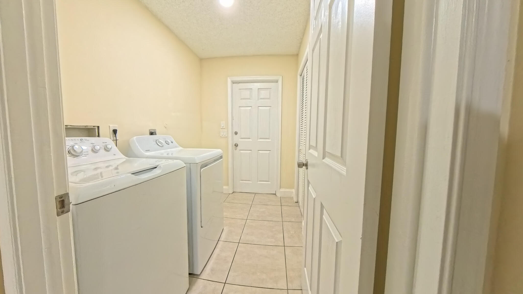 13484 Jonquil Court Property Photo 37