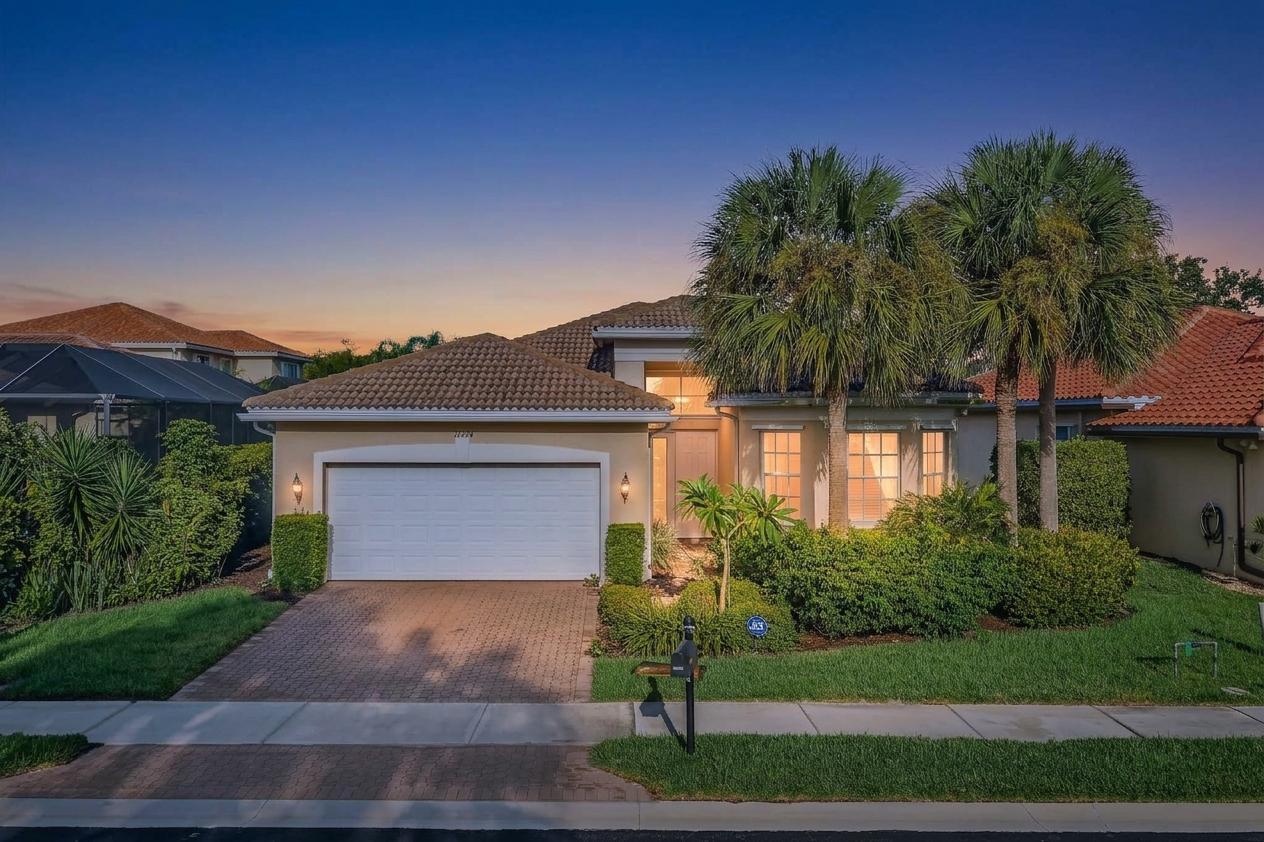 11354 Pond Cypress Street Property Photo 3