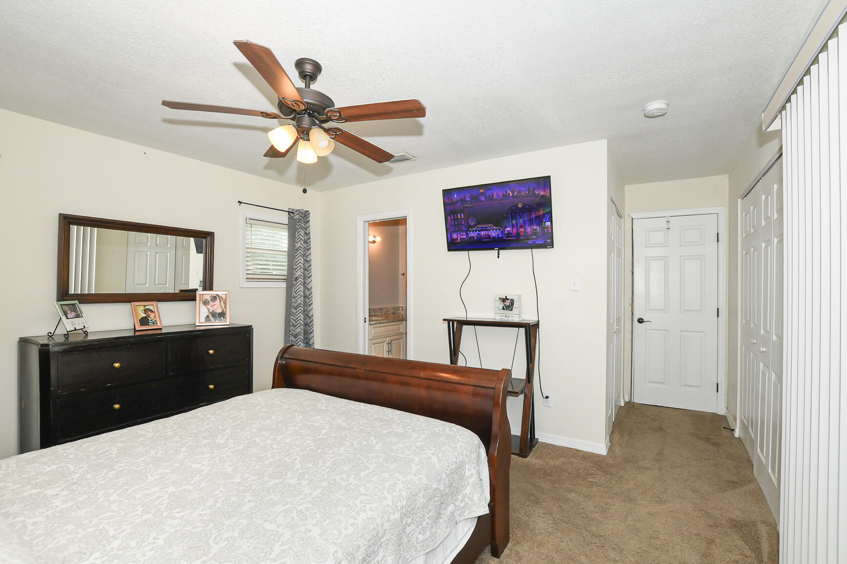610 Nw Marion Avenue Property Photo 18