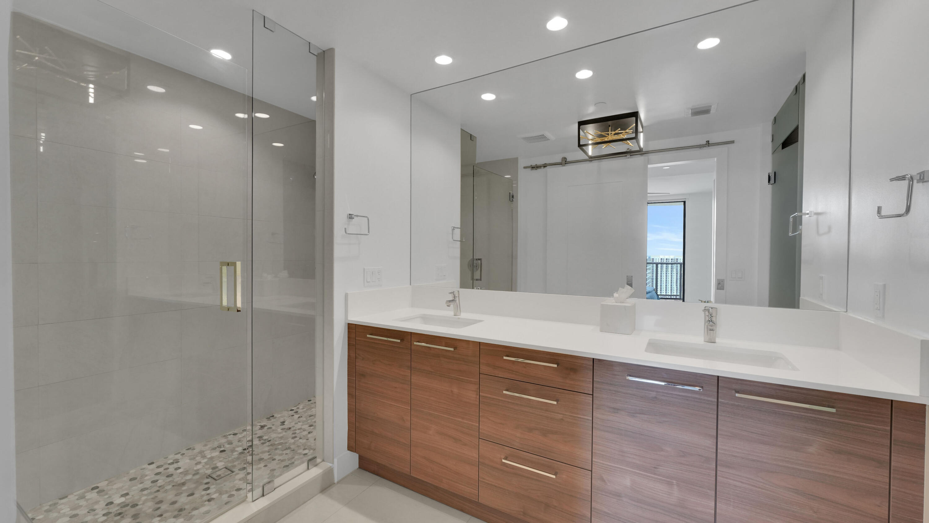 100 E Las Olas Boulevard 2802 Property Photo 26