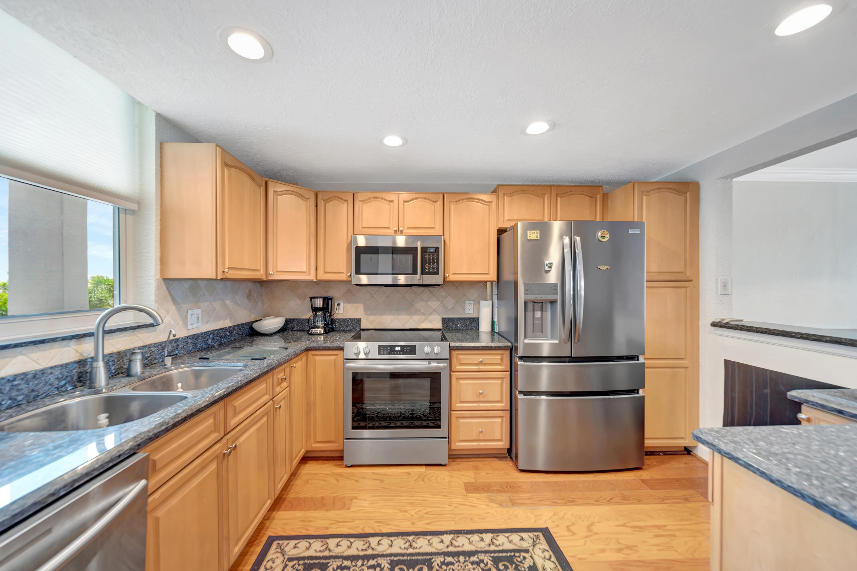 3100 Ne 49 Street 403 Property Photo 4