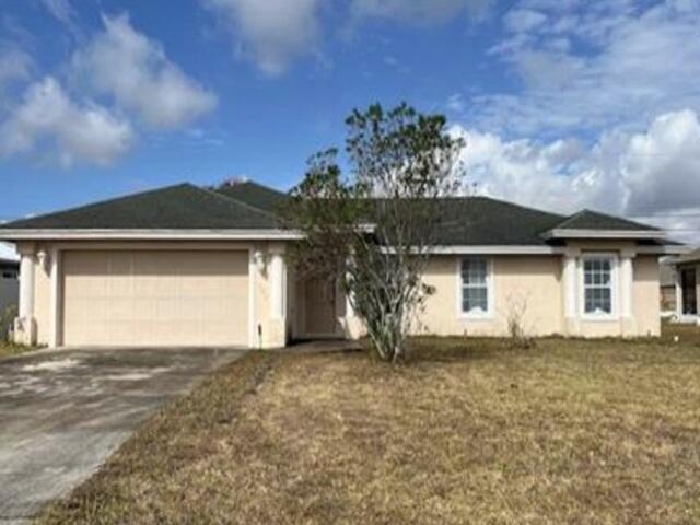 1944 Sw Breezeway Street Property Photo 1