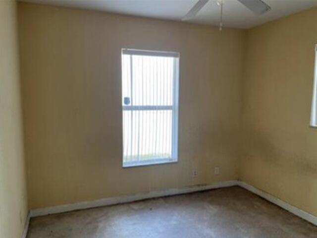 1944 Sw Breezeway Street Property Photo 12