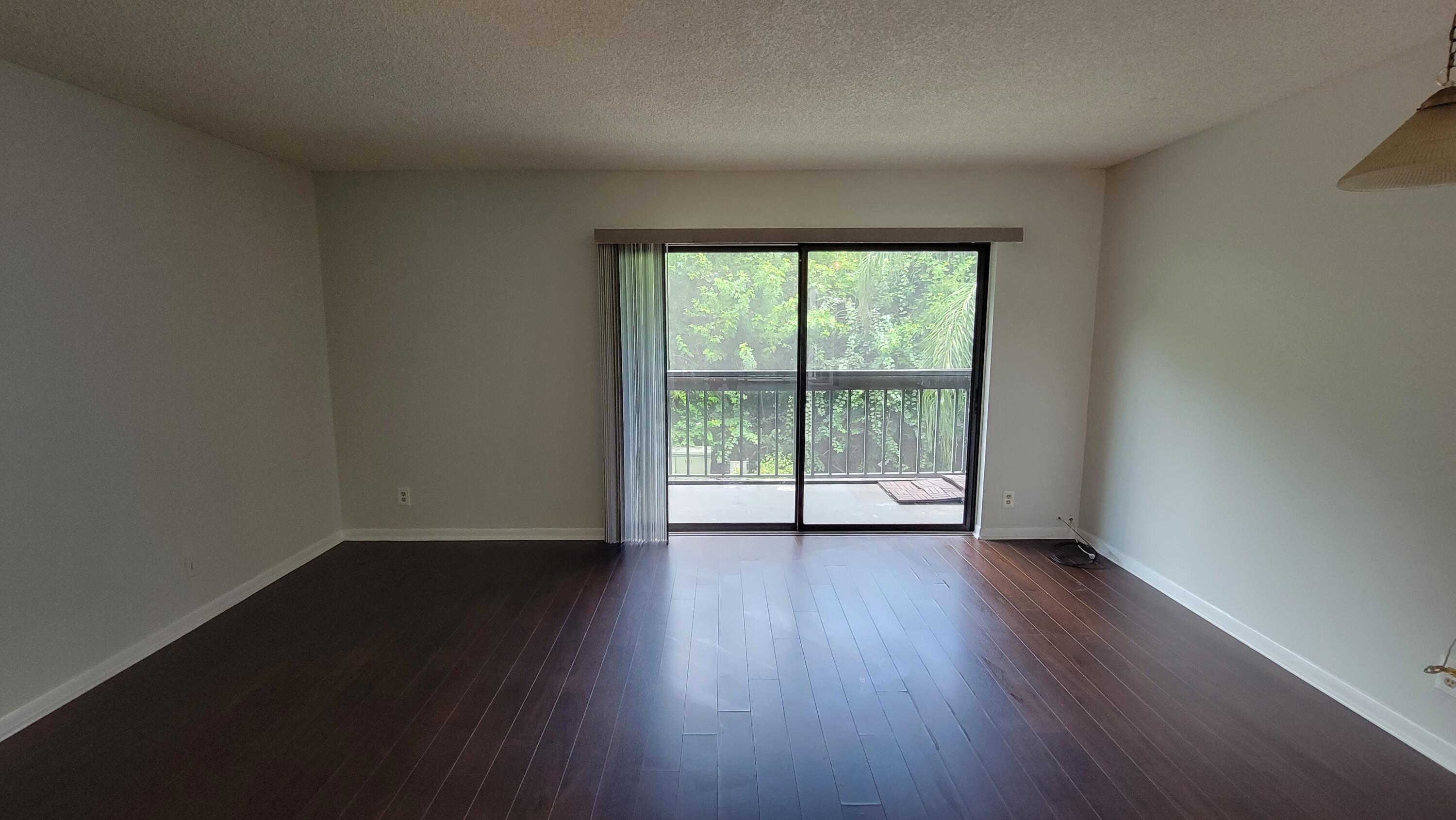 1950 N Congress Avenue 206 Property Photo 20