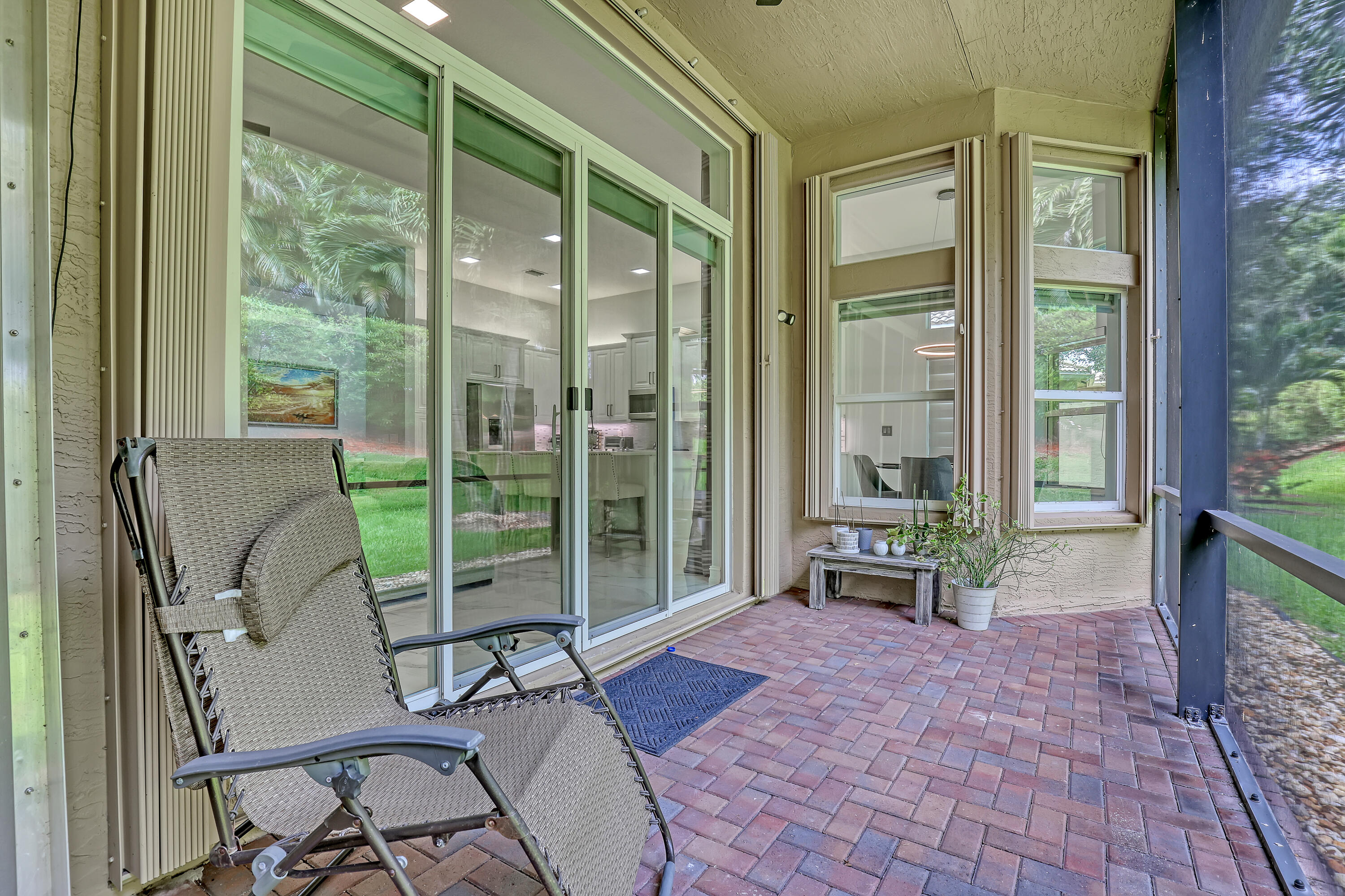 10673 Richfield Way Property Photo 29