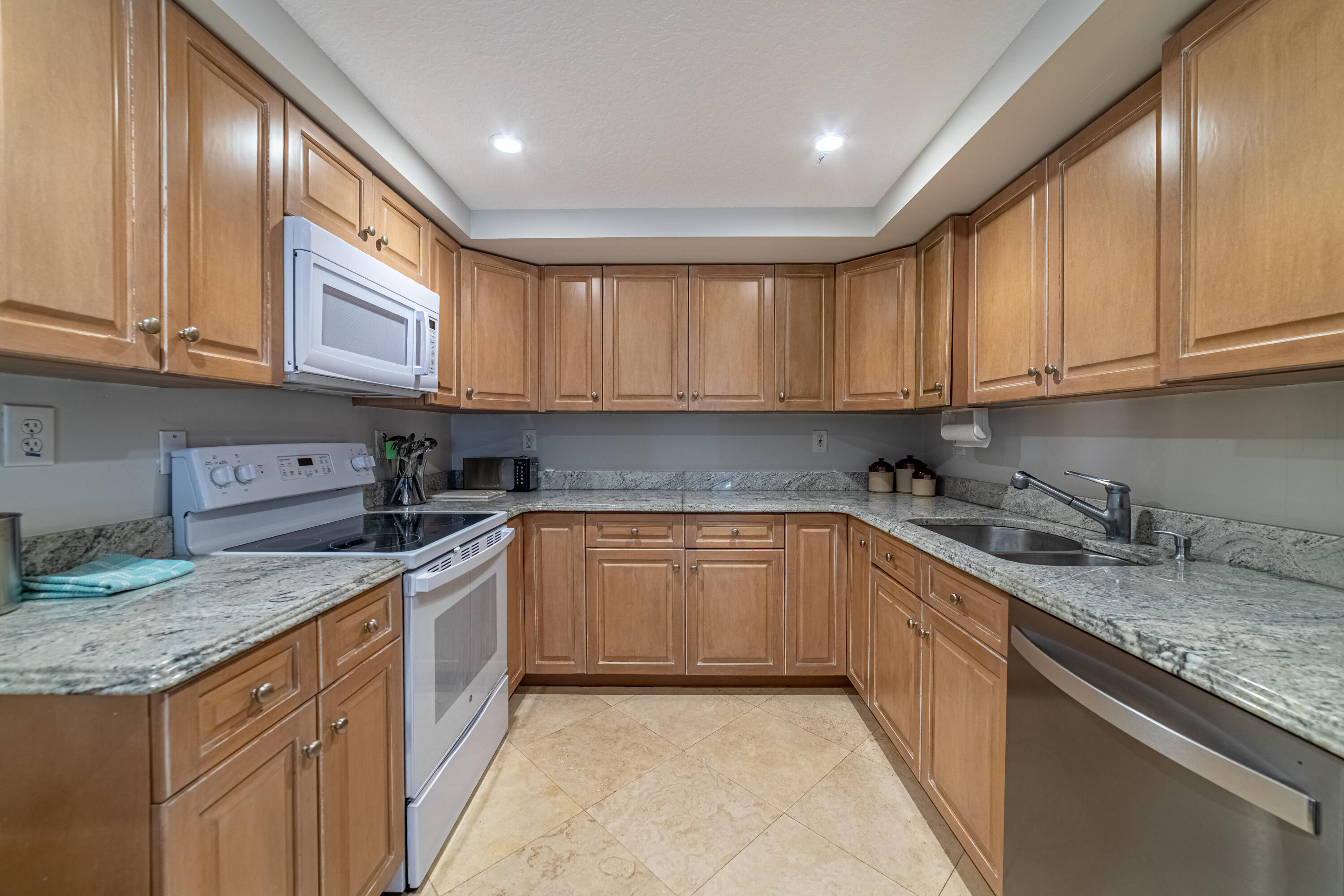3250 S Ocean Boulevard 507n Property Photo 30