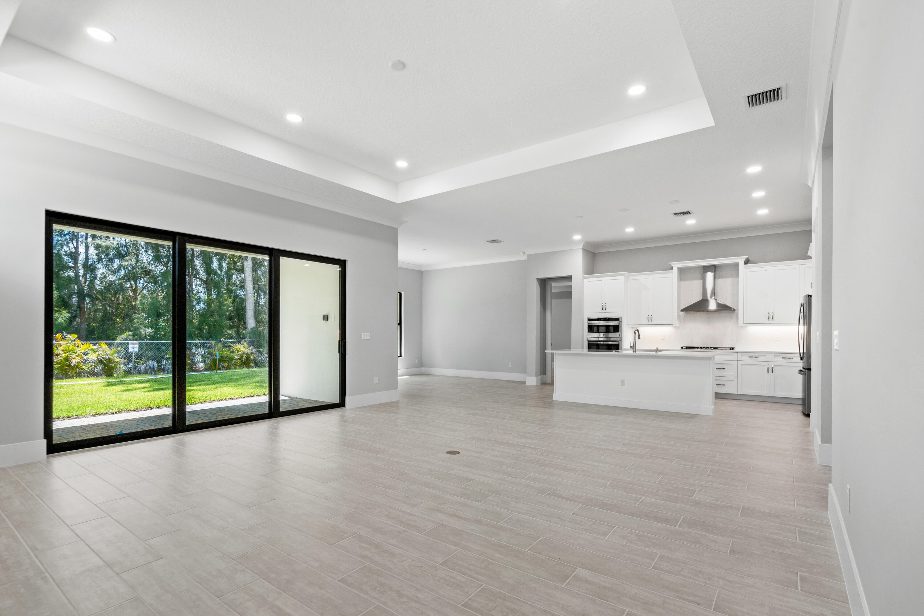 692 Ravens Landing Drive Property Photo 8