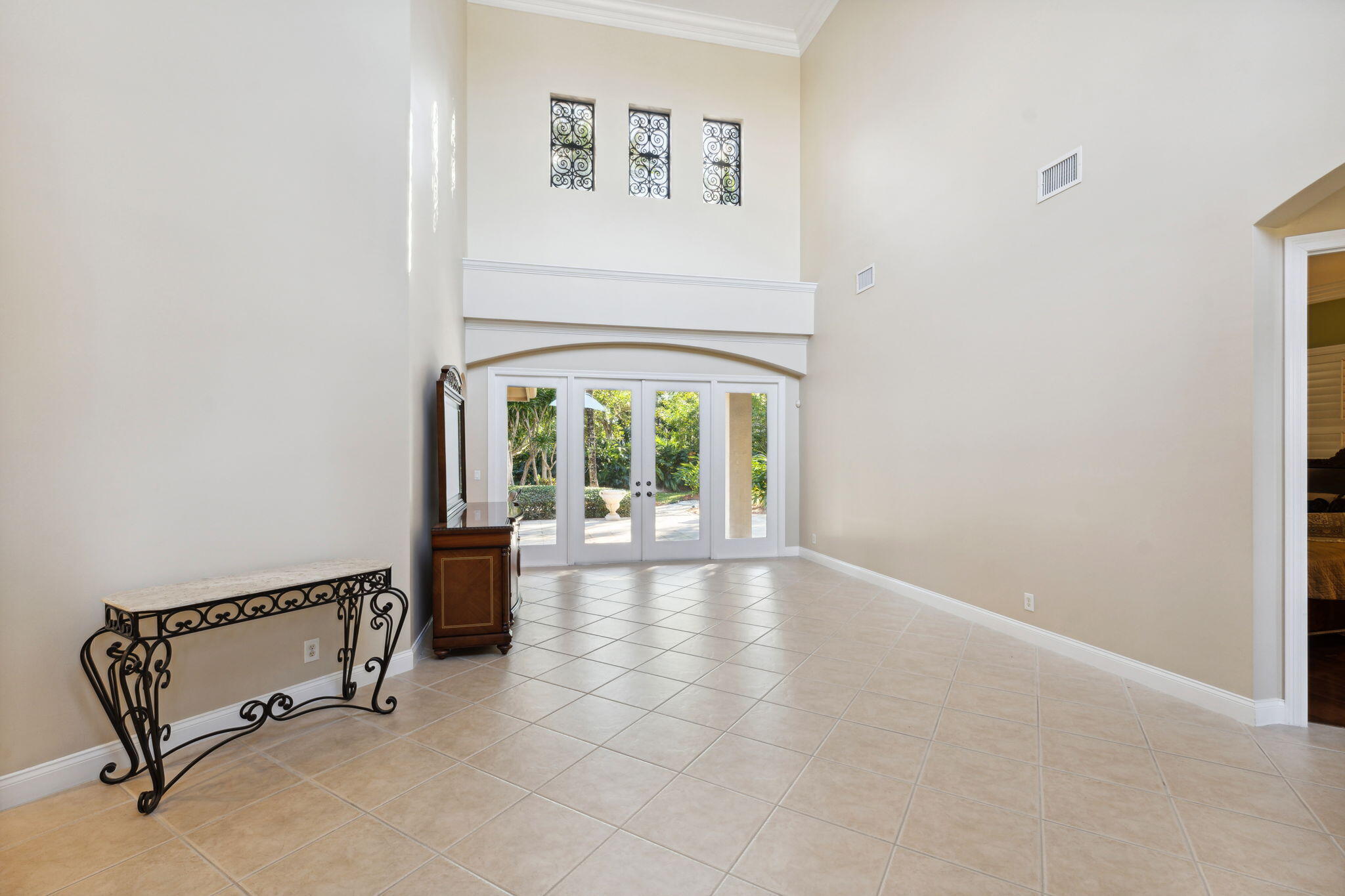 10380 Trianon Place Property Photo 5