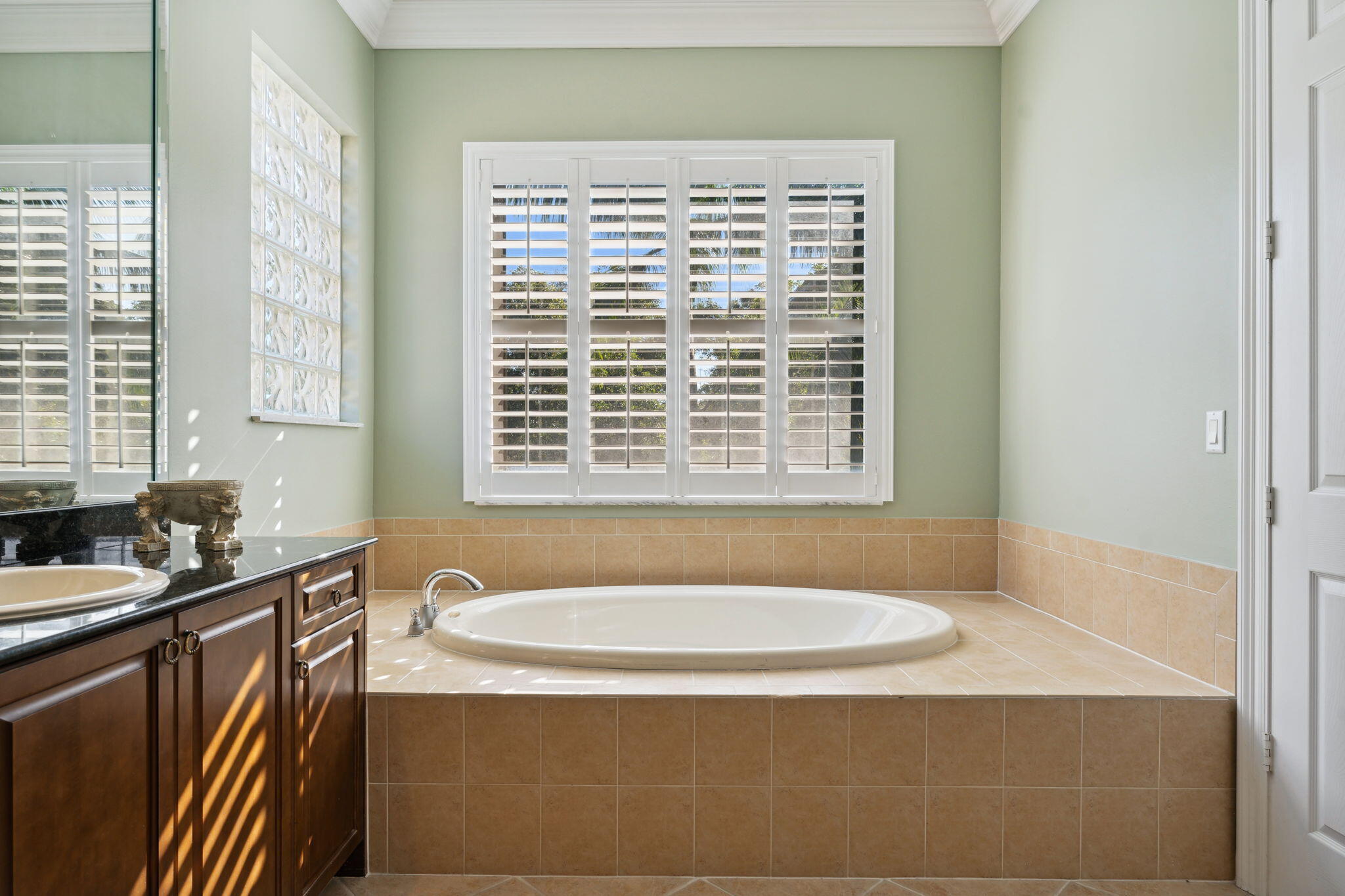 10380 Trianon Place Property Photo 34