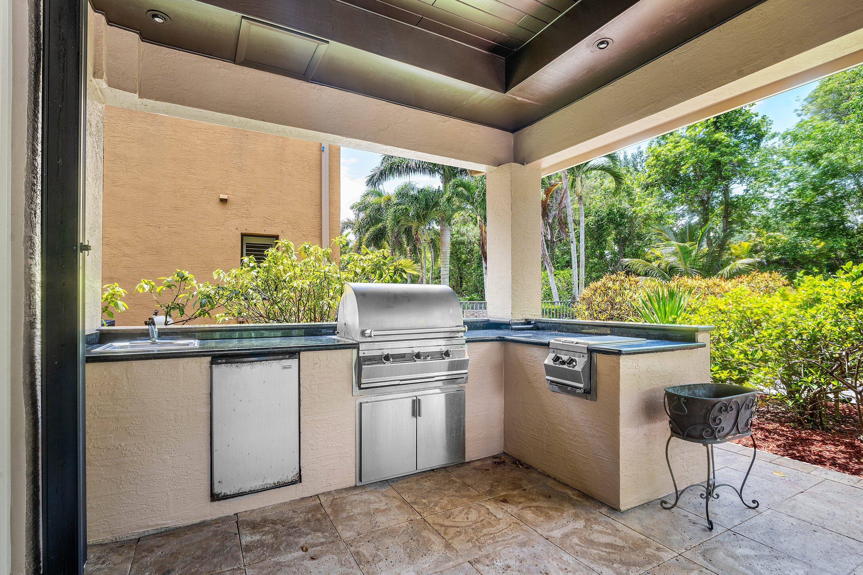 10380 Trianon Place Property Photo 40