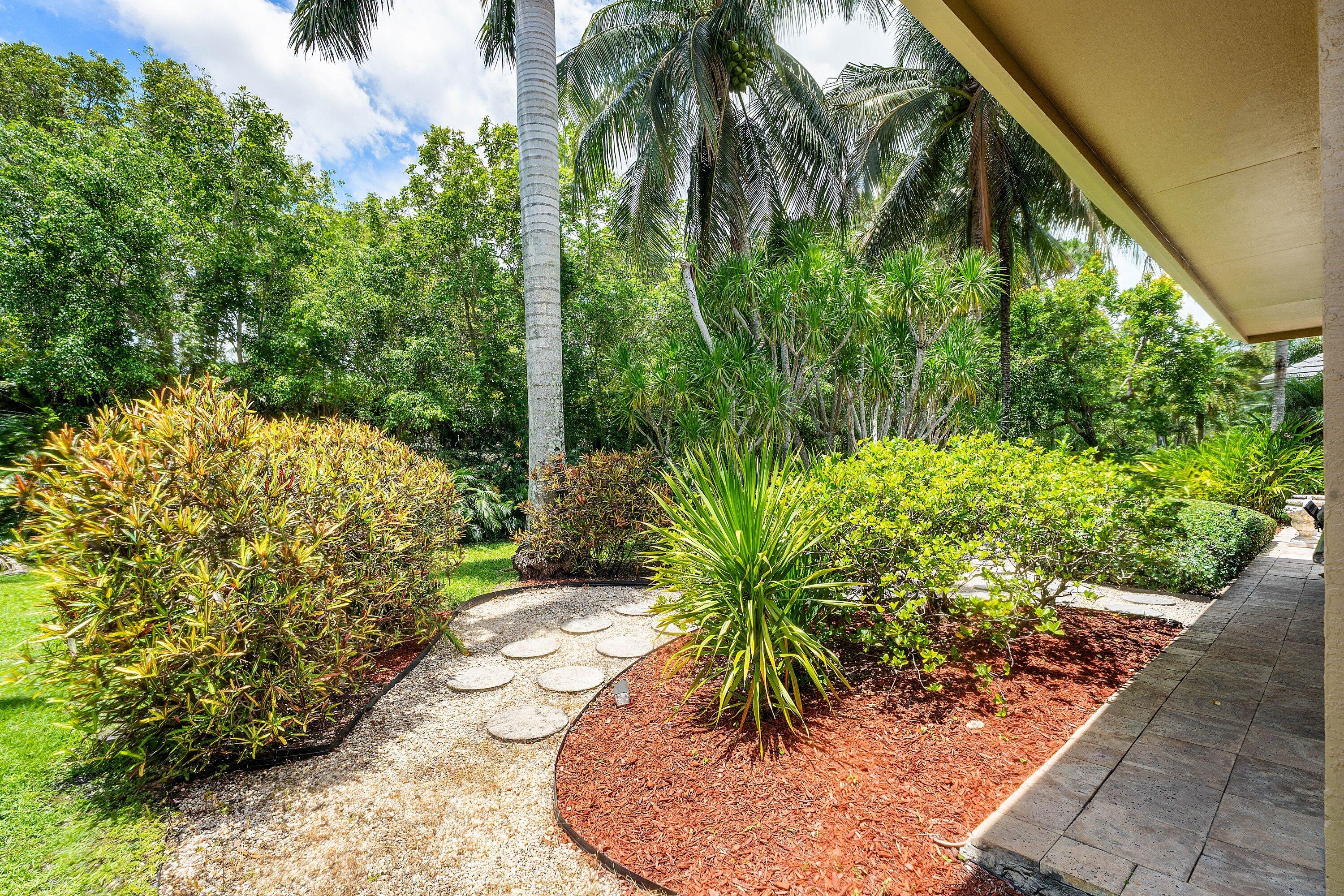 10380 Trianon Place Property Photo 43