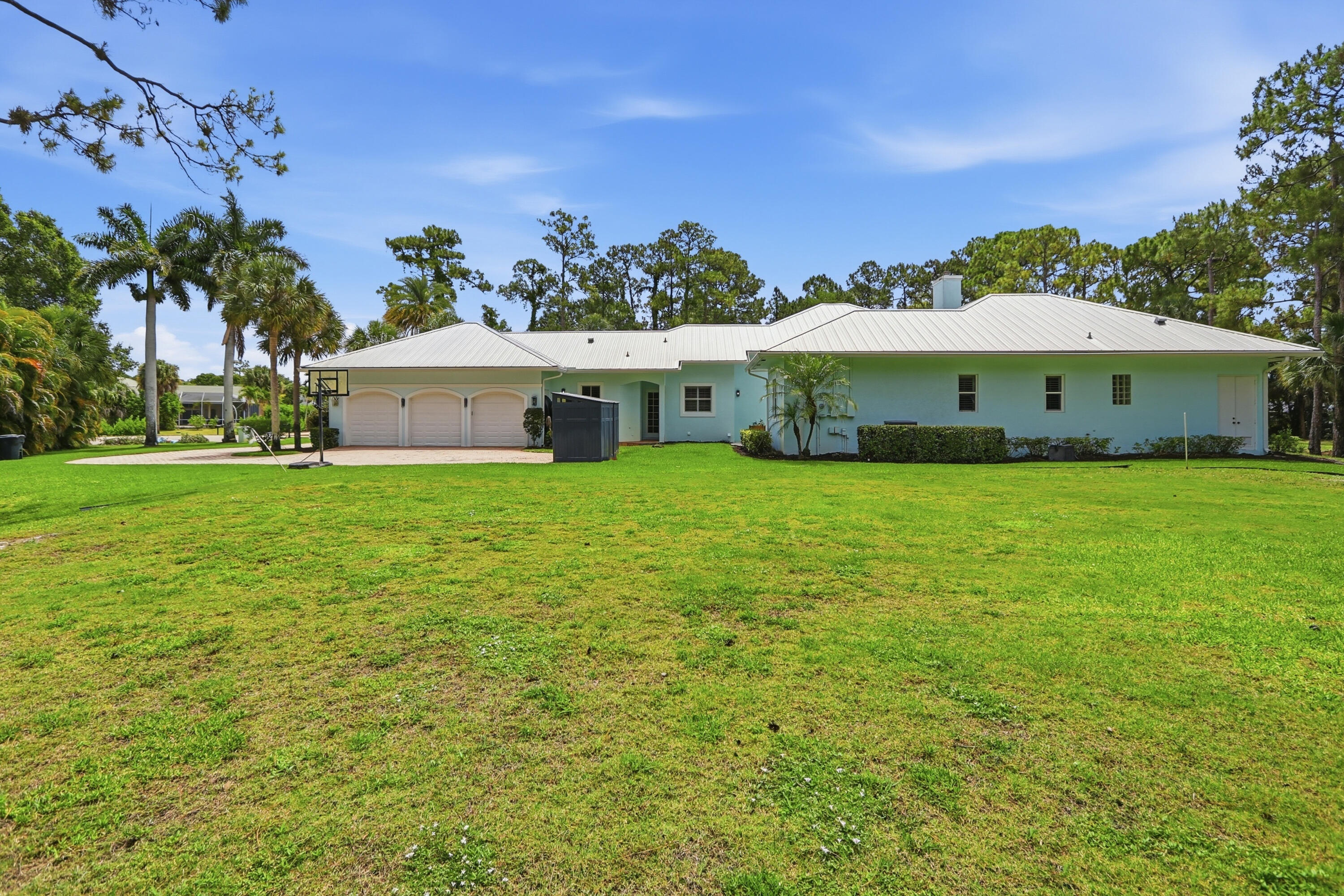 14737 Morgan Close Property Photo 8