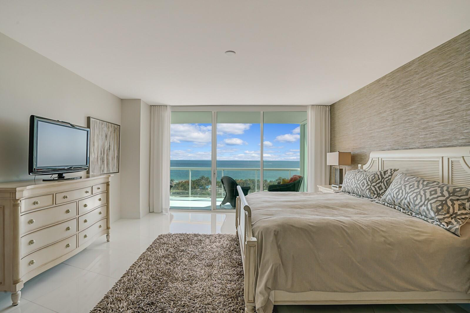 1 N Ocean Boulevard 903 Property Photo 8