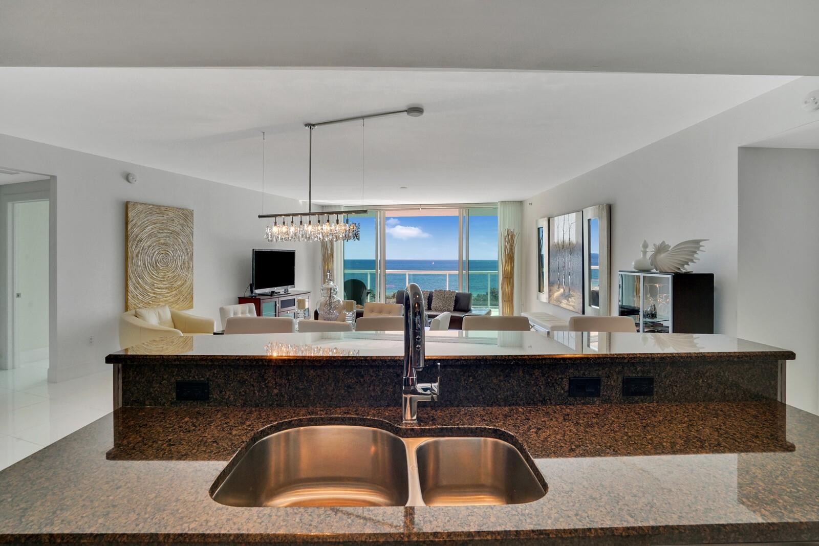 1 N Ocean Boulevard 903 Property Photo 23