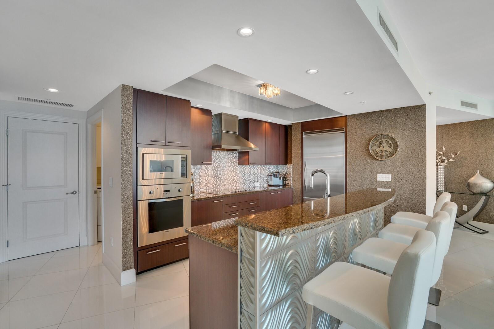 1 N Ocean Boulevard 903 Property Photo 28