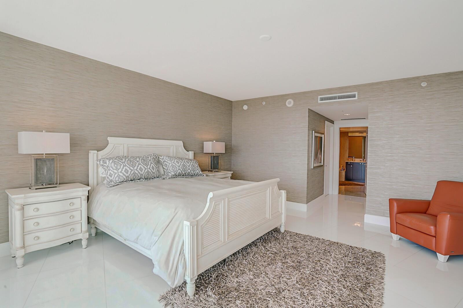 1 N Ocean Boulevard 903 Property Photo 31