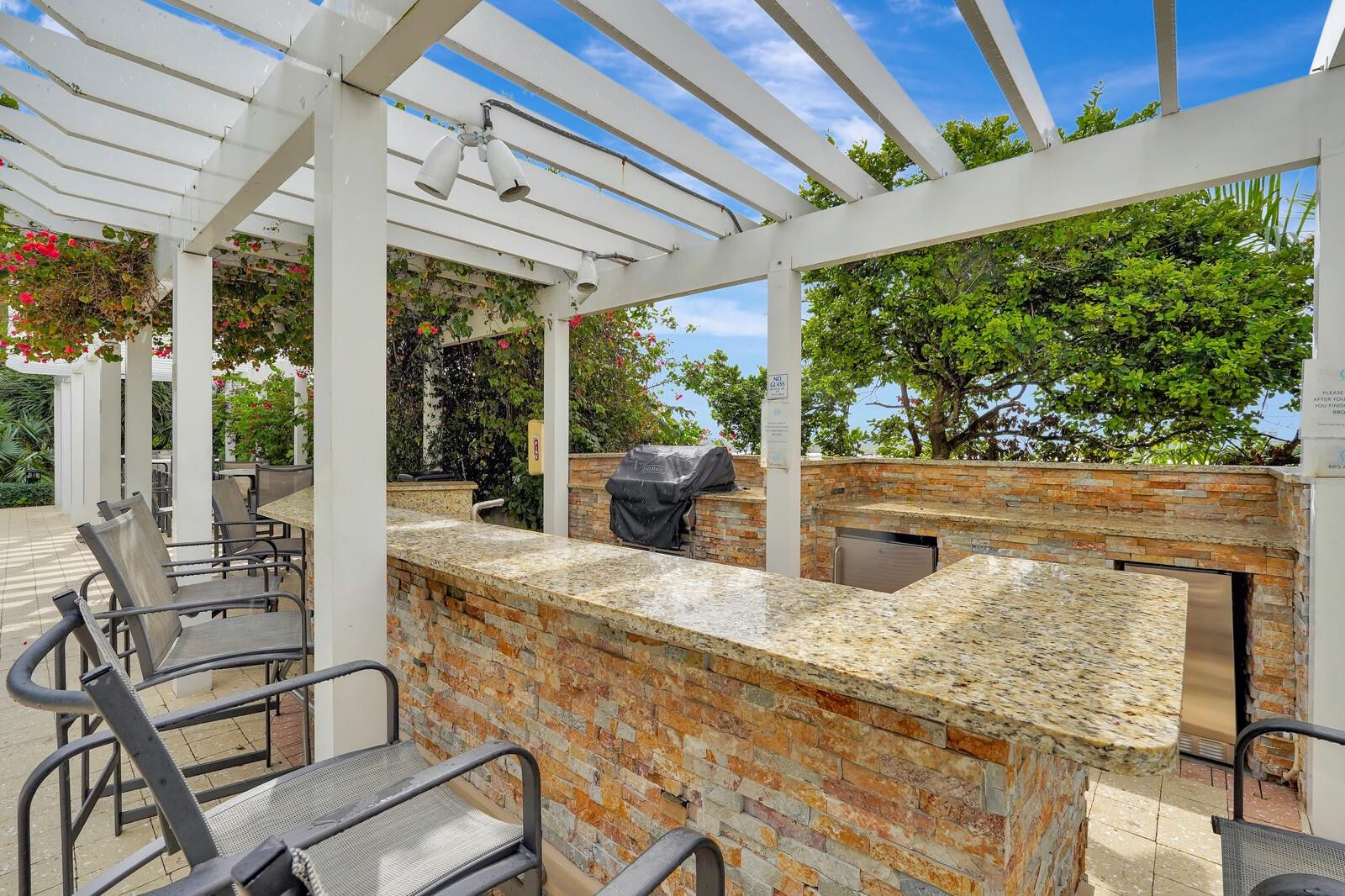 1 N Ocean Boulevard 903 Property Photo 66