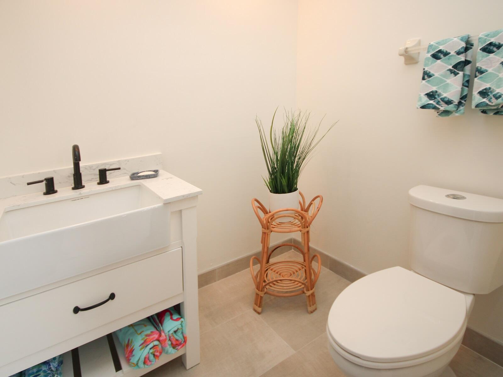 11877 Pebblewood Drive 202 Property Photo 10