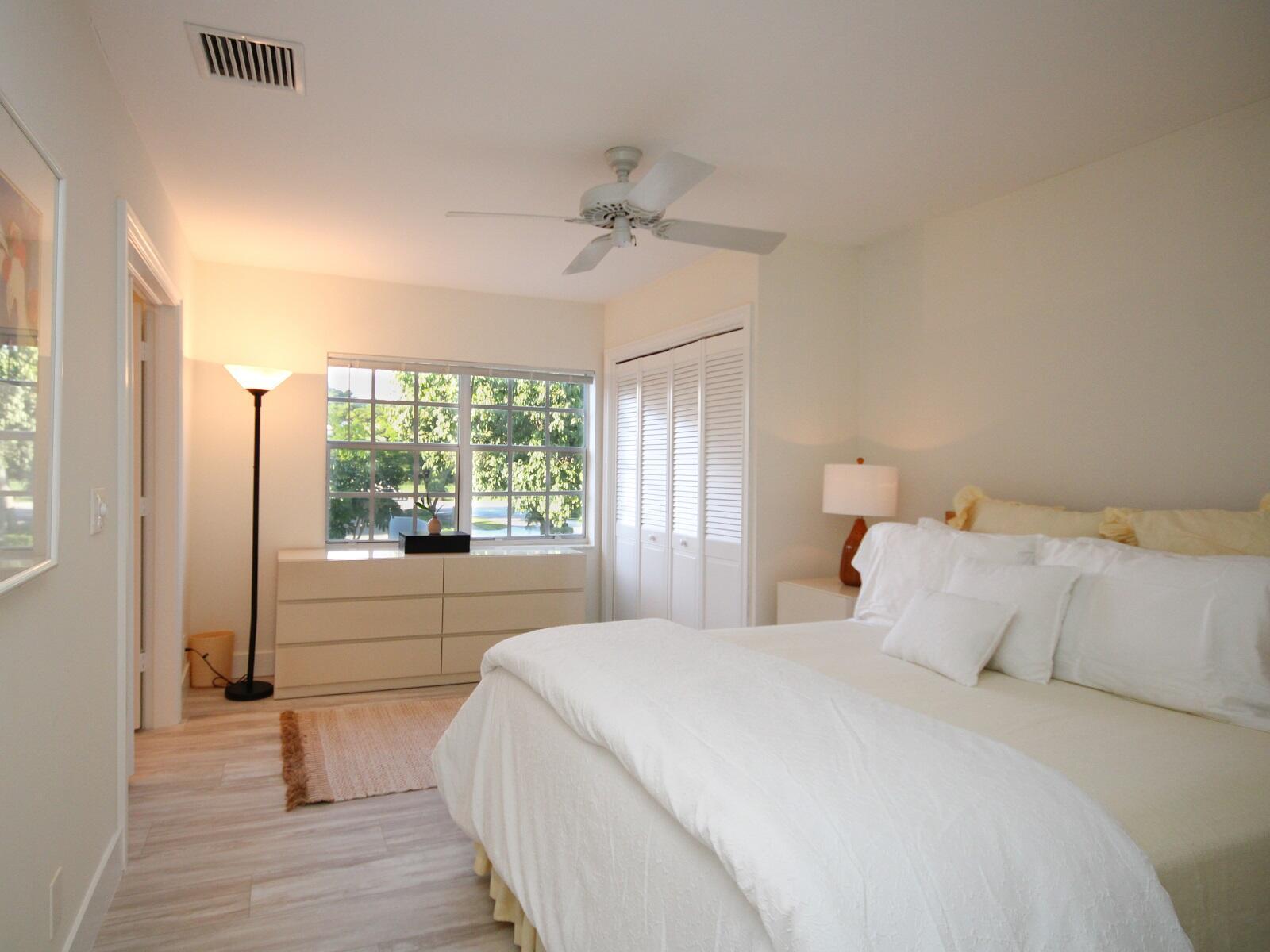 11877 Pebblewood Drive 202 Property Photo 24