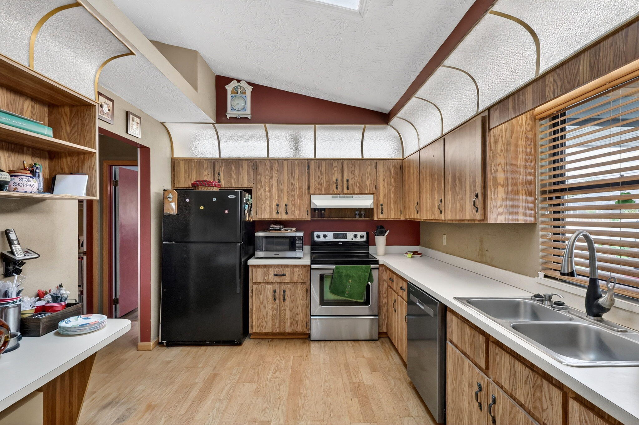 641 Se Streamlet Avenue Property Photo 24