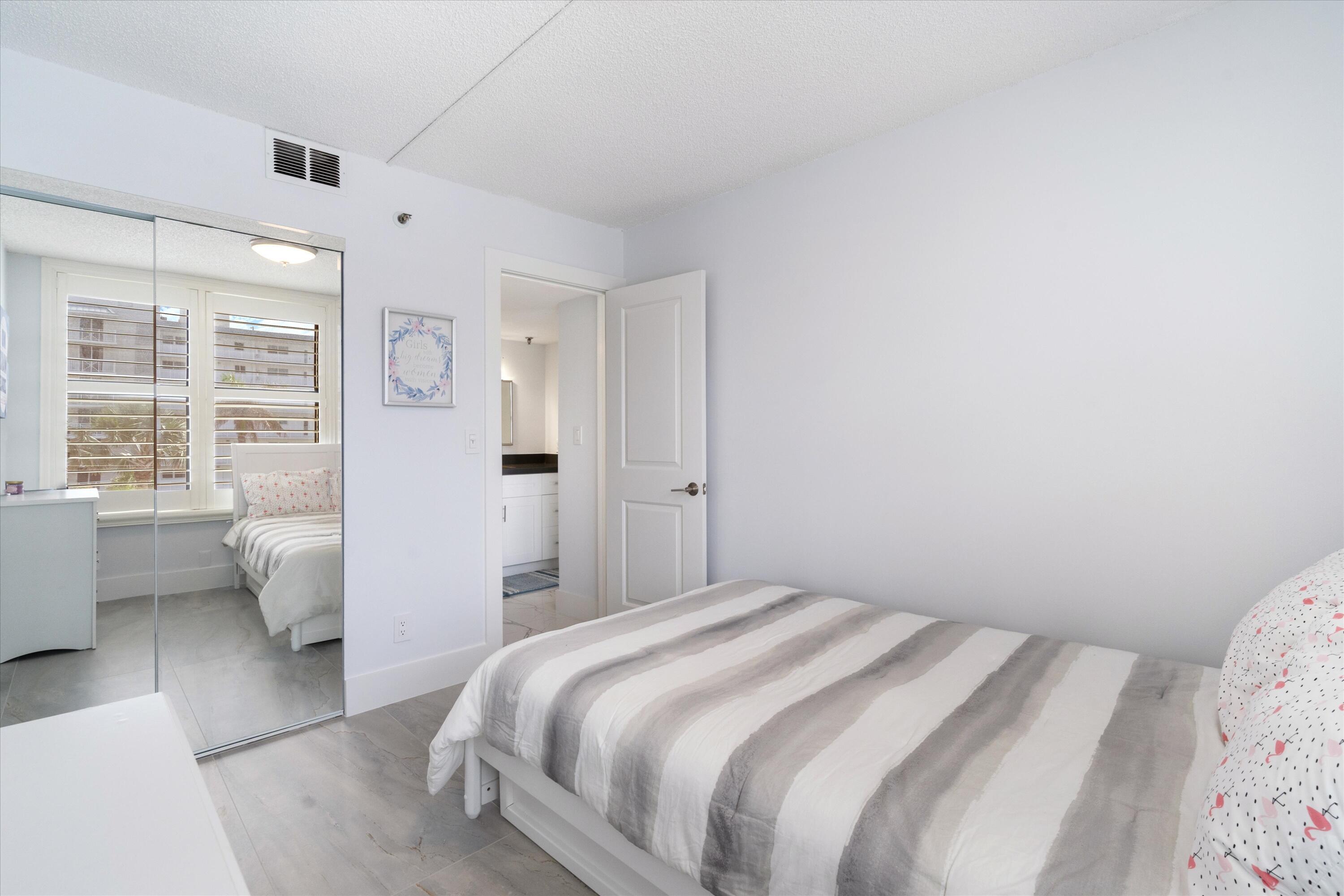 3115 S Ocean Boulevard 302 Property Photo 20