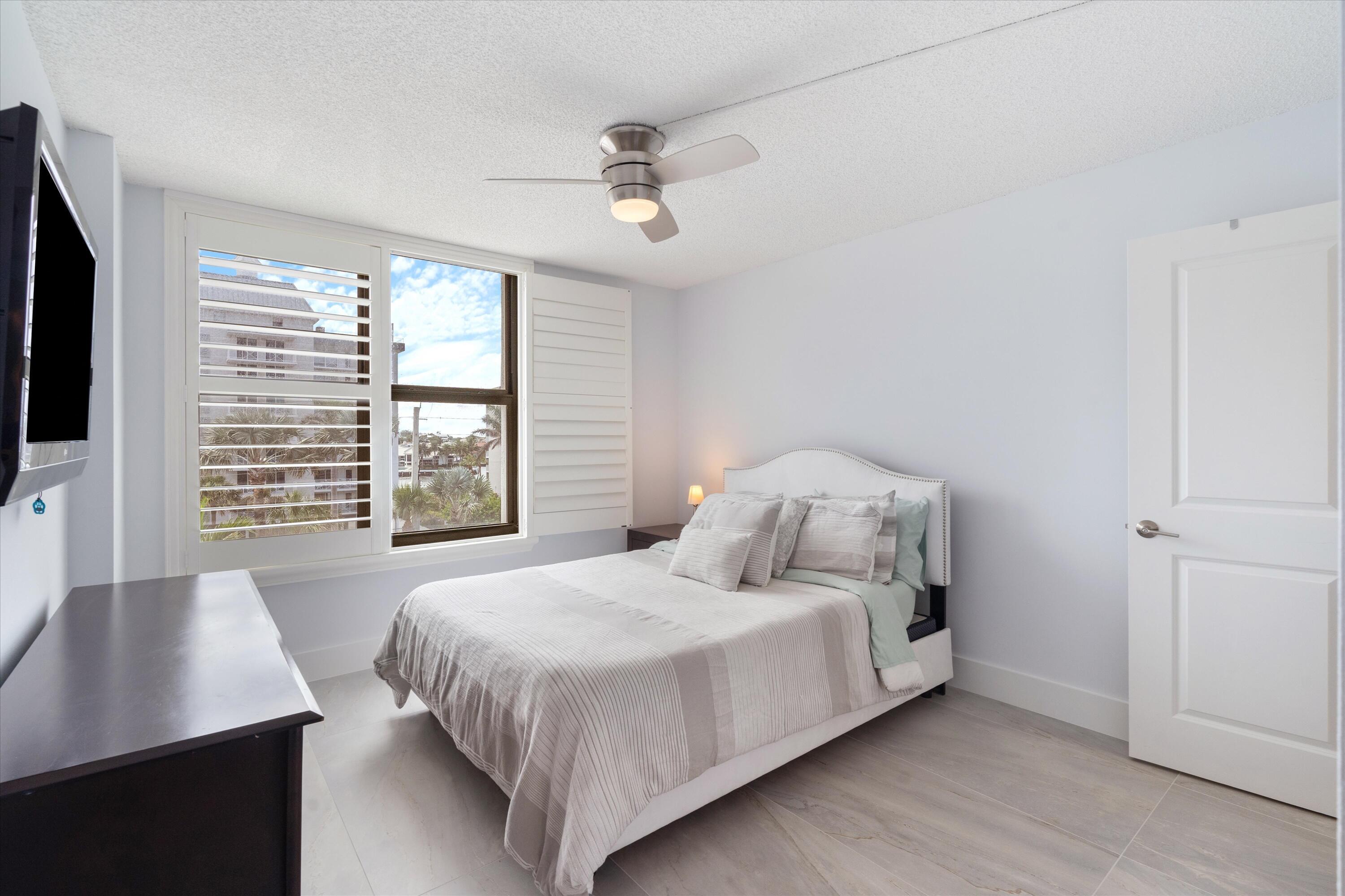 3115 S Ocean Boulevard 302 Property Photo 23