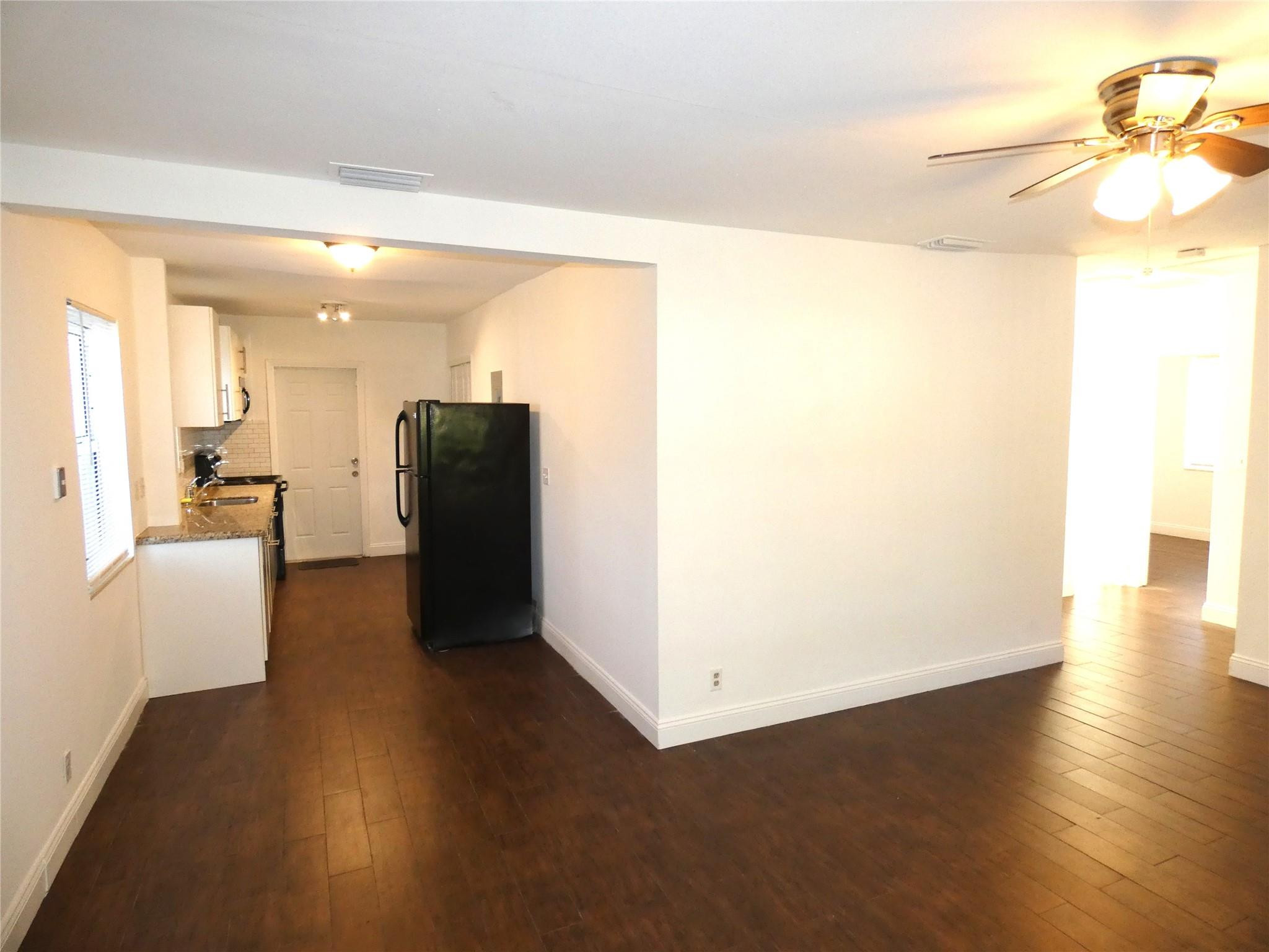 1528 Nw 1st Avenue Property Photo 7