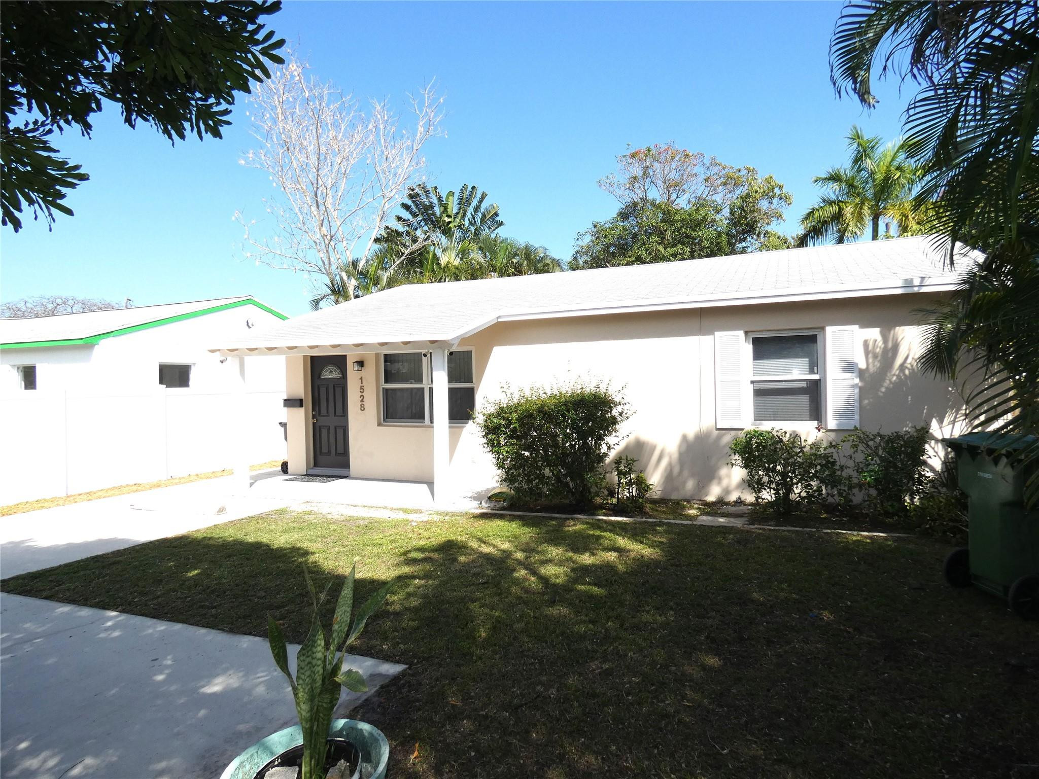 1528 Nw 1st Avenue Property Photo 14