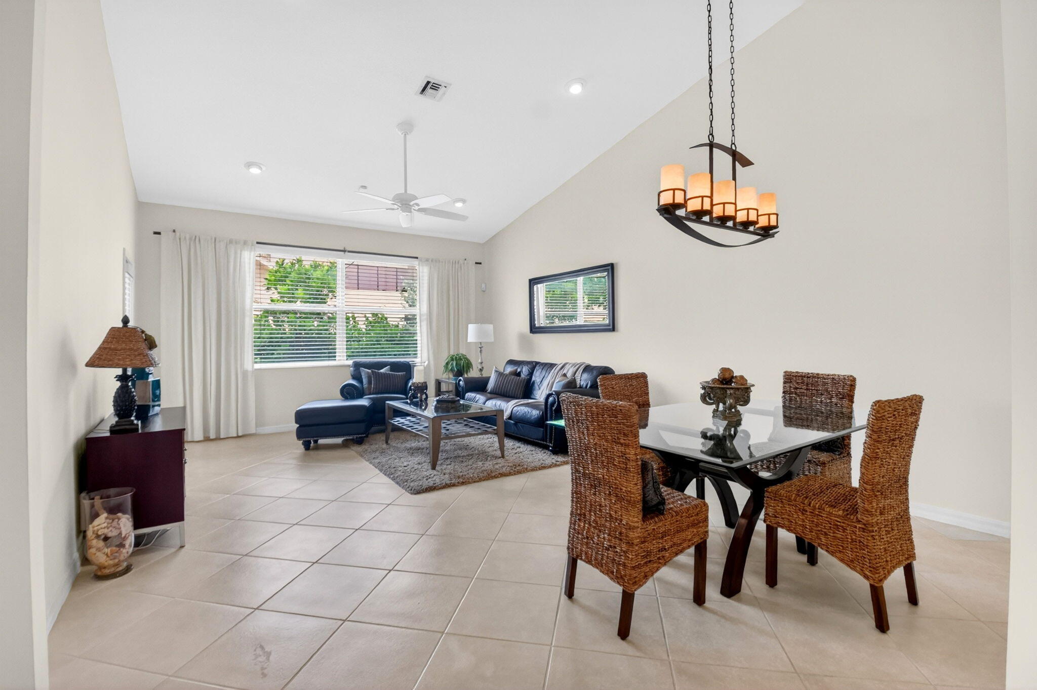 15239 Ixora Road Property Photo 6