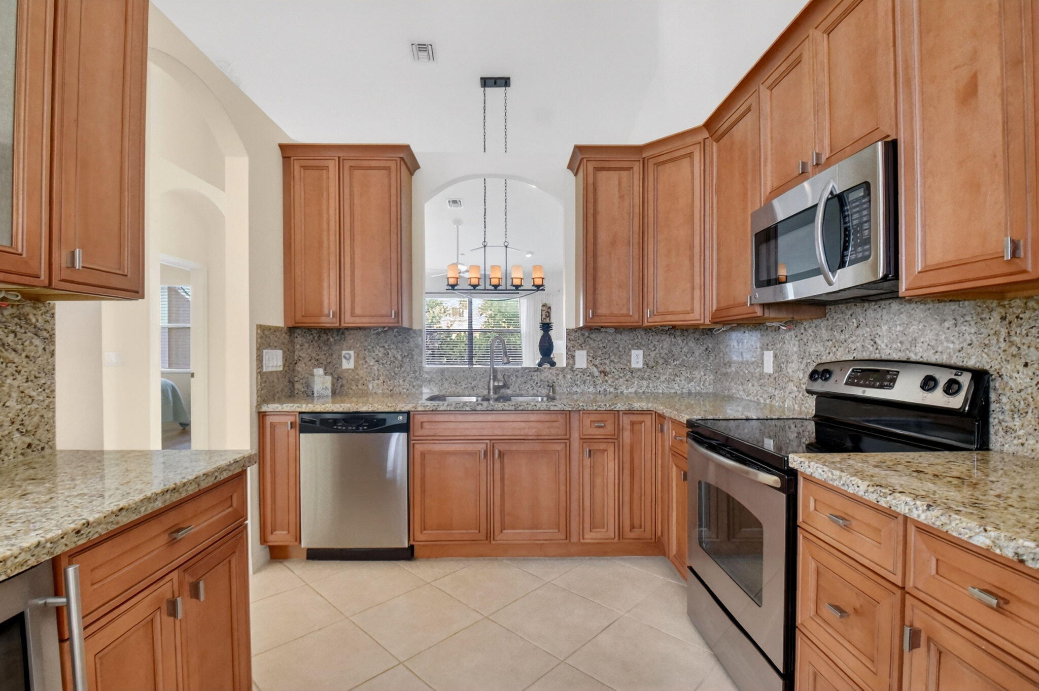 15239 Ixora Road Property Photo 15