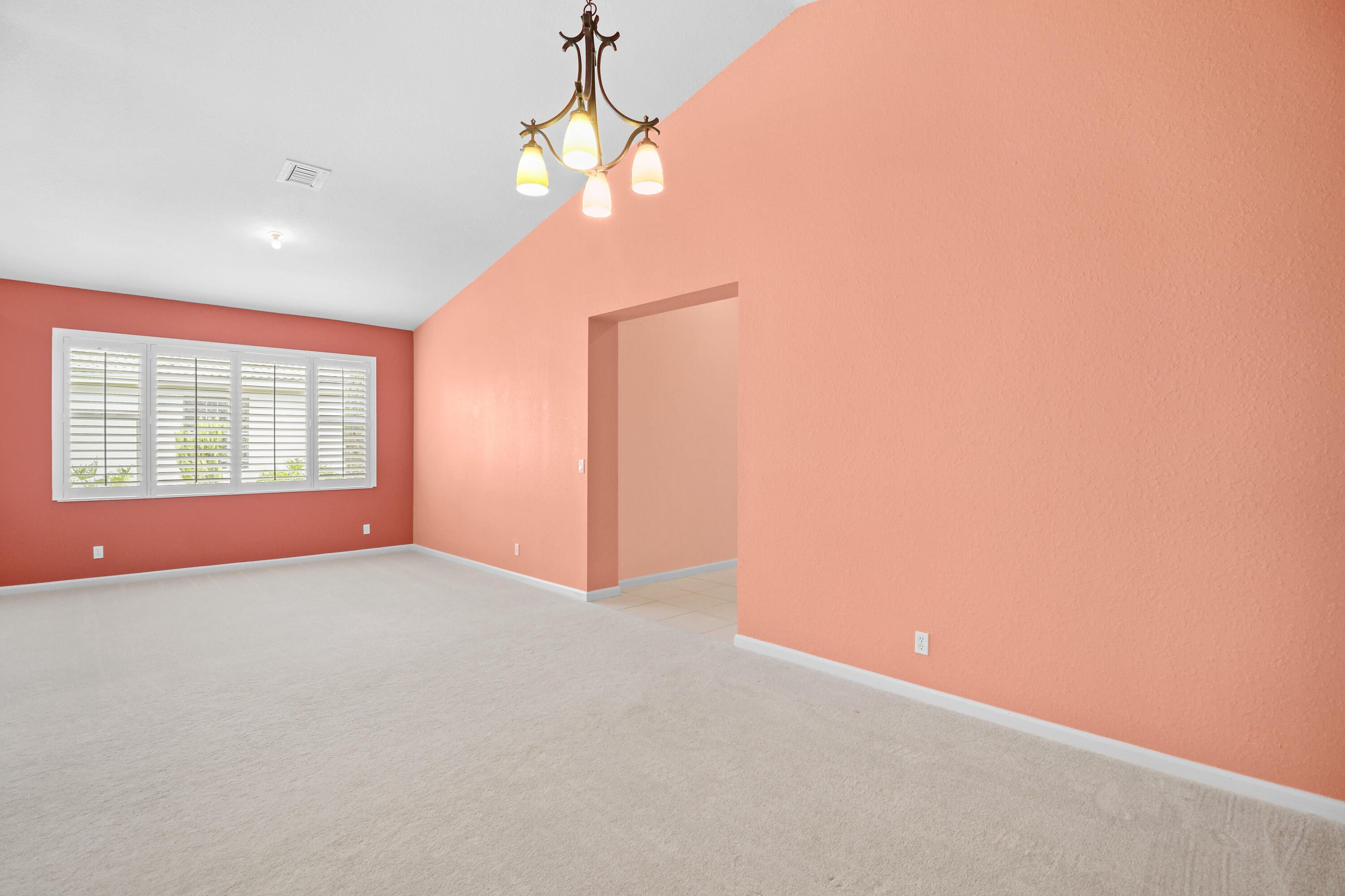 1196 Se Fleming Way Property Photo 13