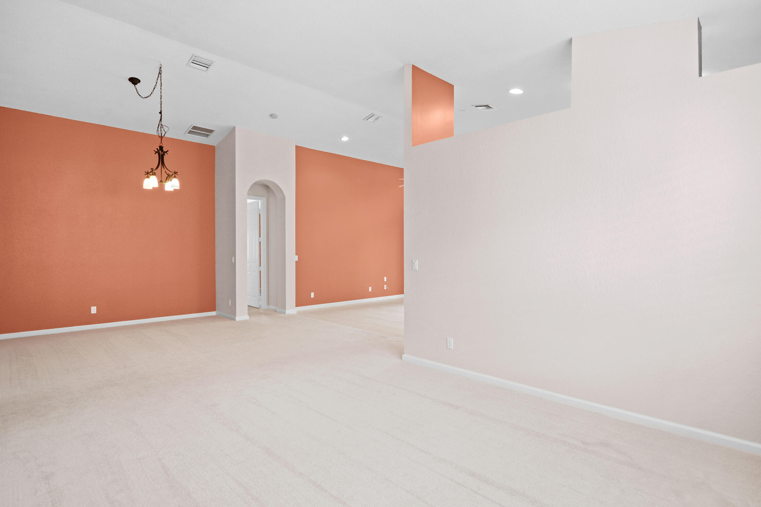 1196 Se Fleming Way Property Photo 14