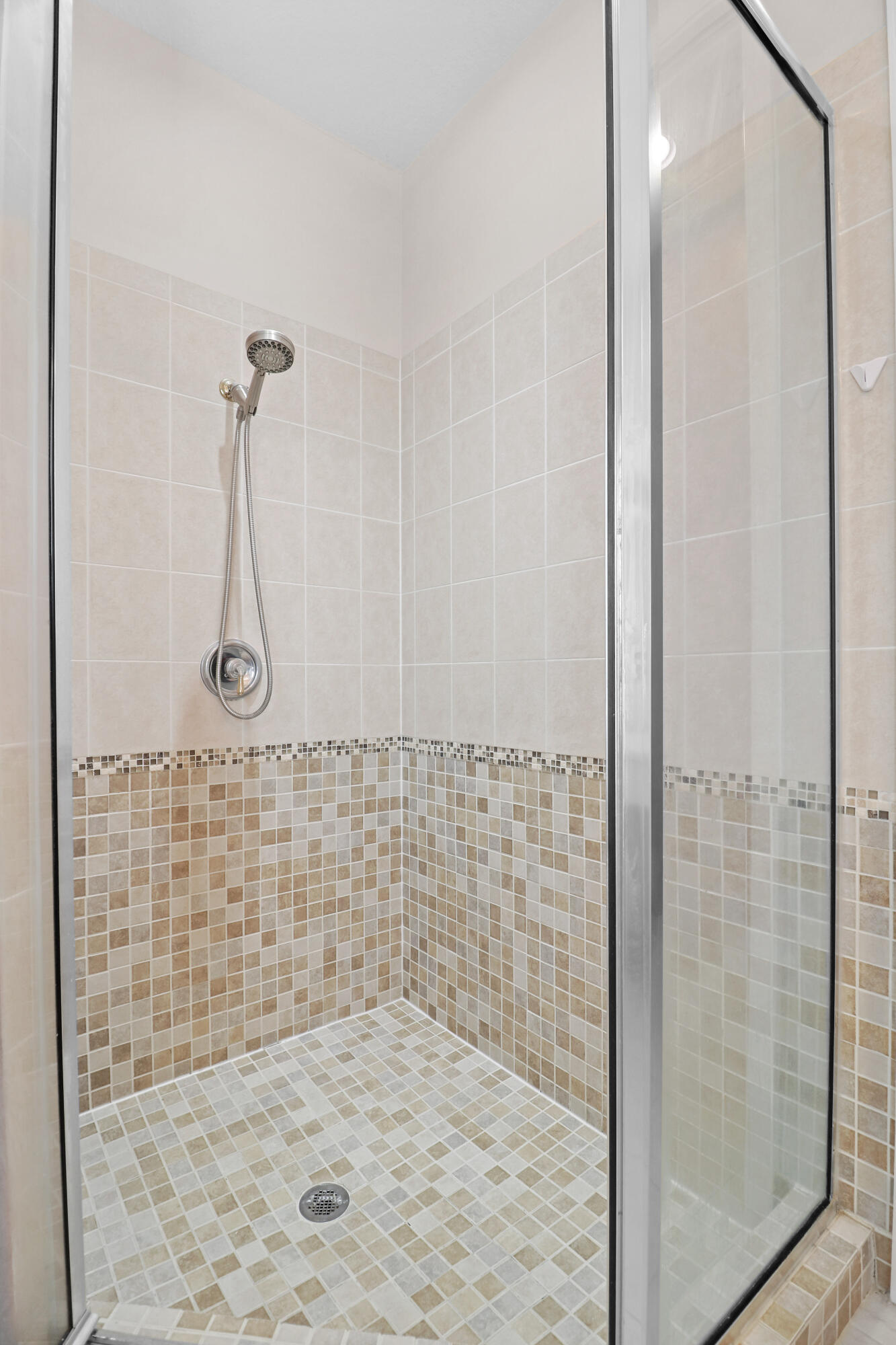 1196 Se Fleming Way Property Photo 19