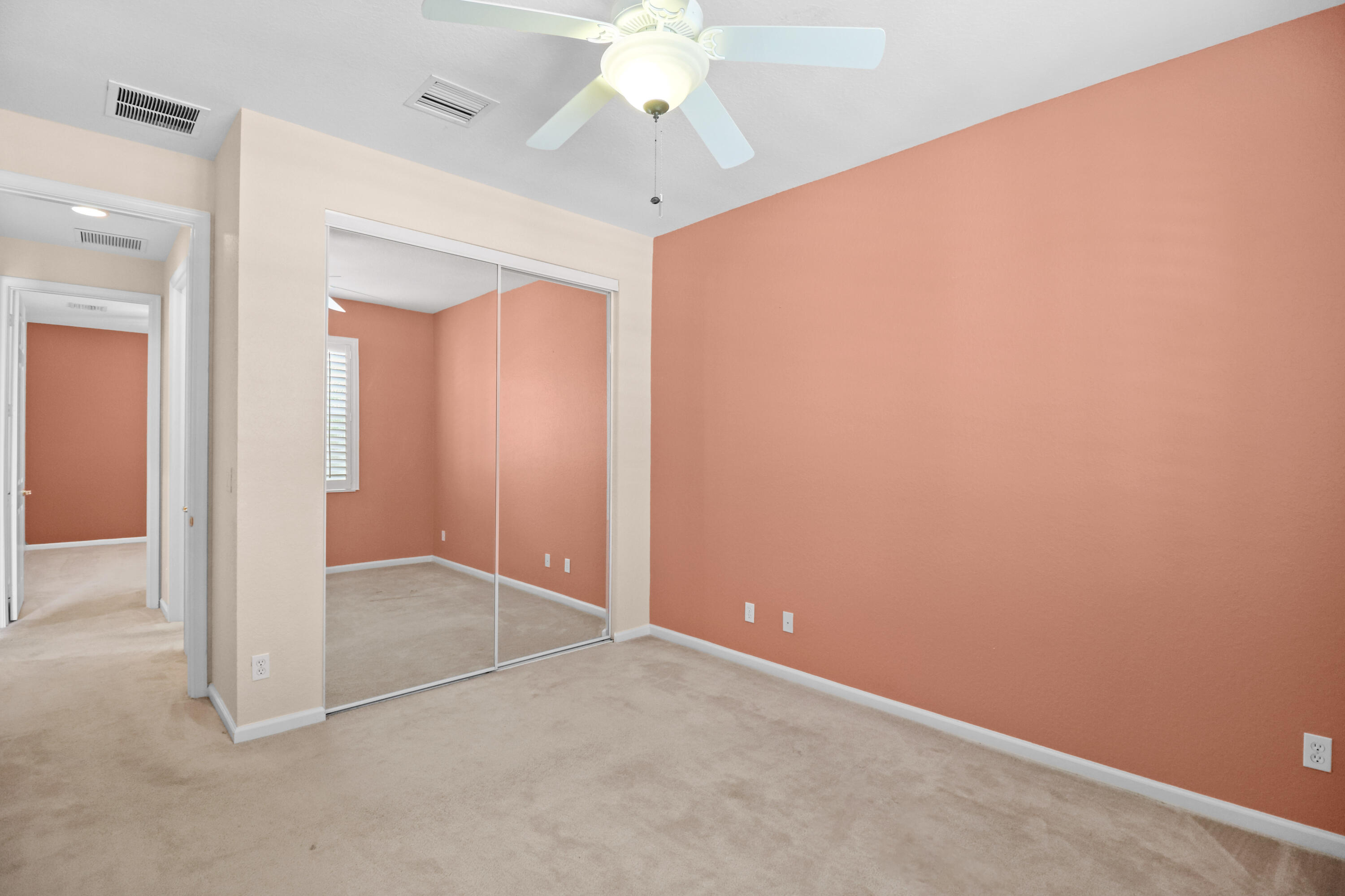 1196 Se Fleming Way Property Photo 27