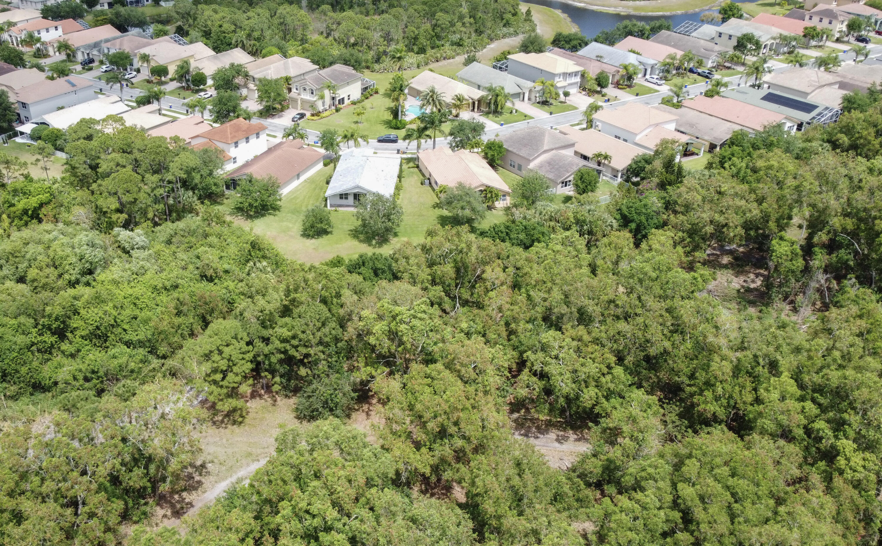 1196 Se Fleming Way Property Photo 39