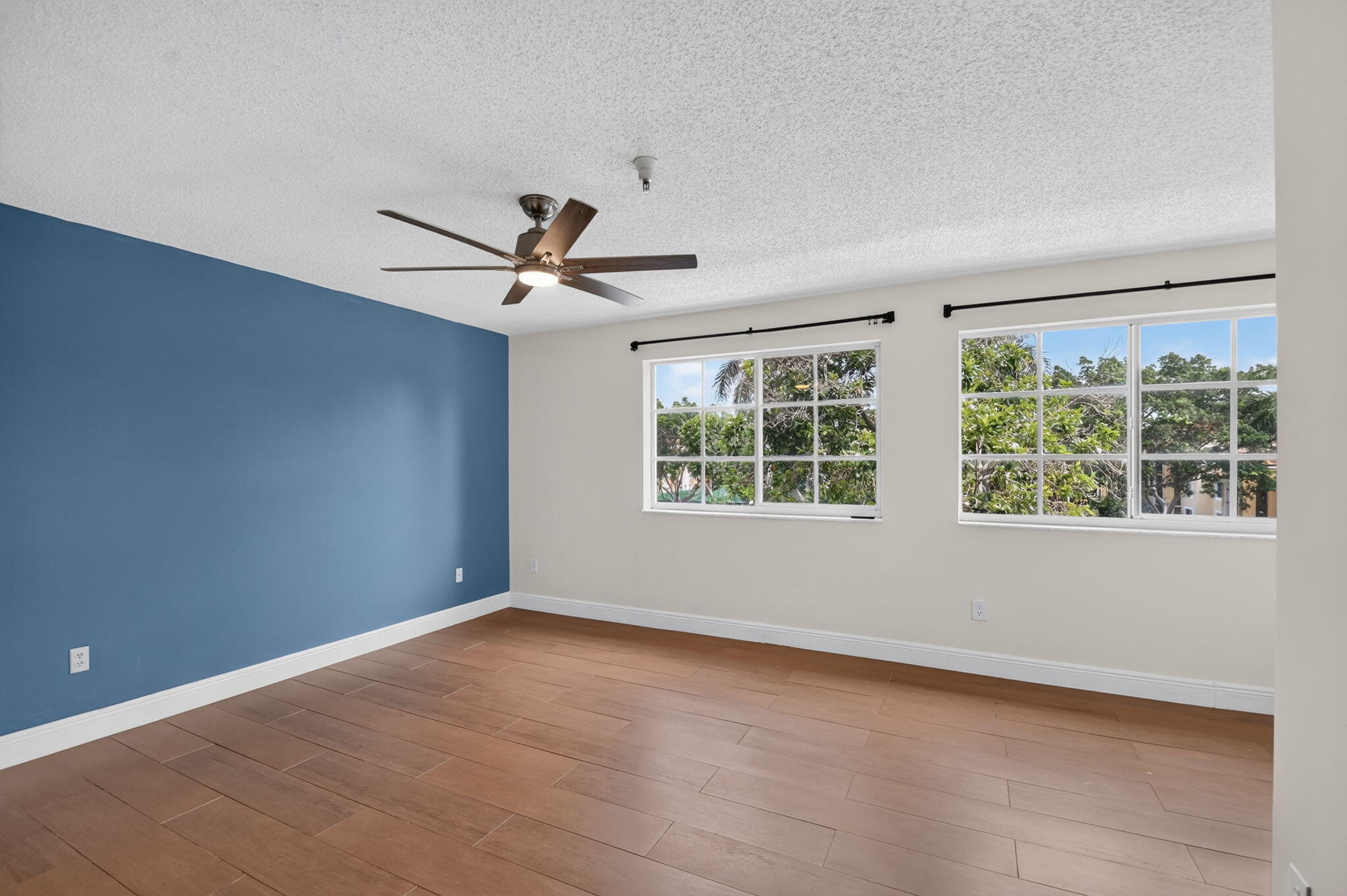 123 Yacht Club Way 307 Property Photo 14